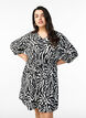Robe courte &agrave; manches 3/4 et imprim&eacute; z&egrave;bre, Noir, Model image number 0
