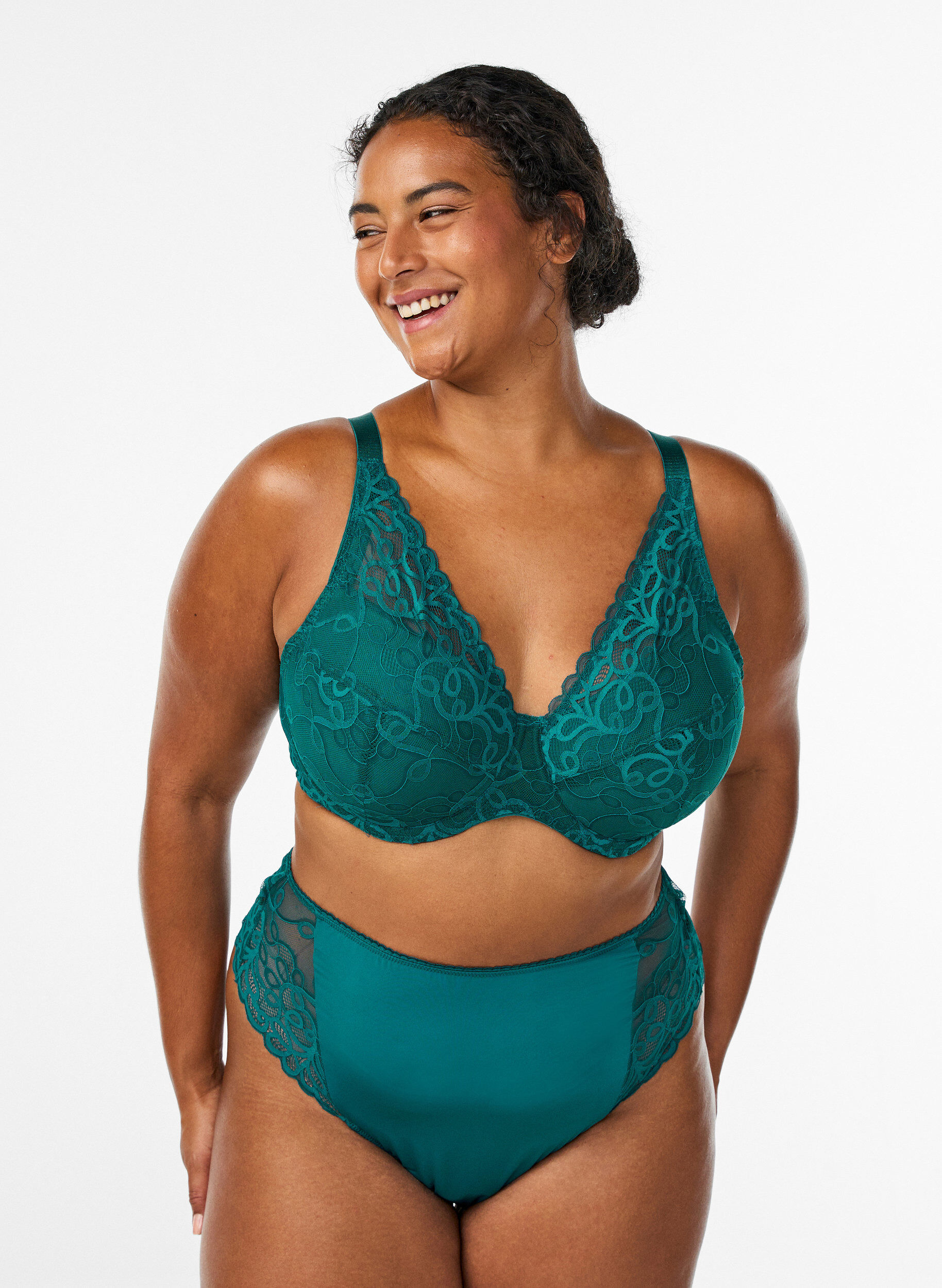 Zizzi Soutien-gorge rembourr&eacute; &agrave; armatures en dentelle, Vert, Model image number 1