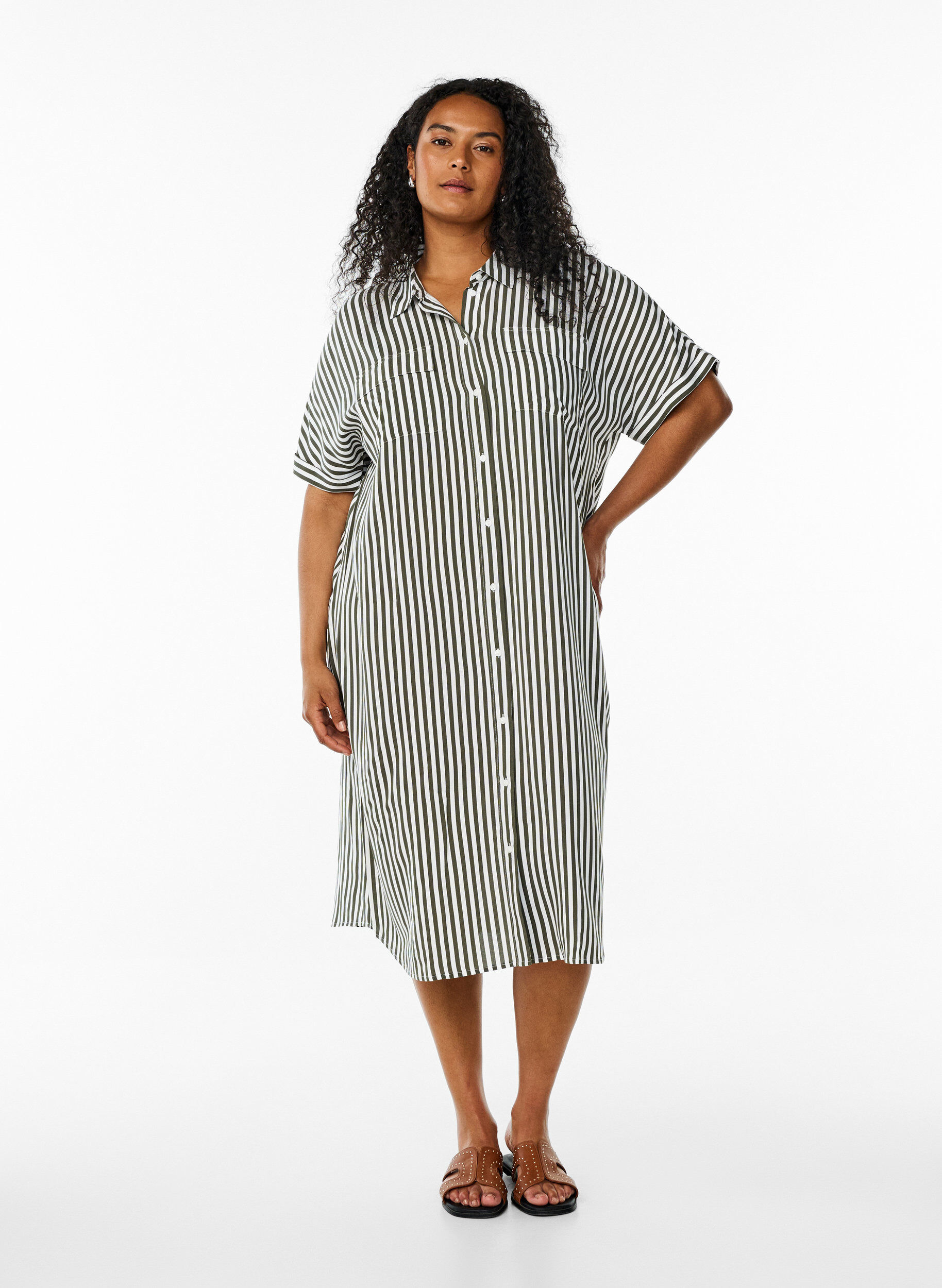 ZizziRobe chemise longue avec manches courtes, Vert, Model image number 1