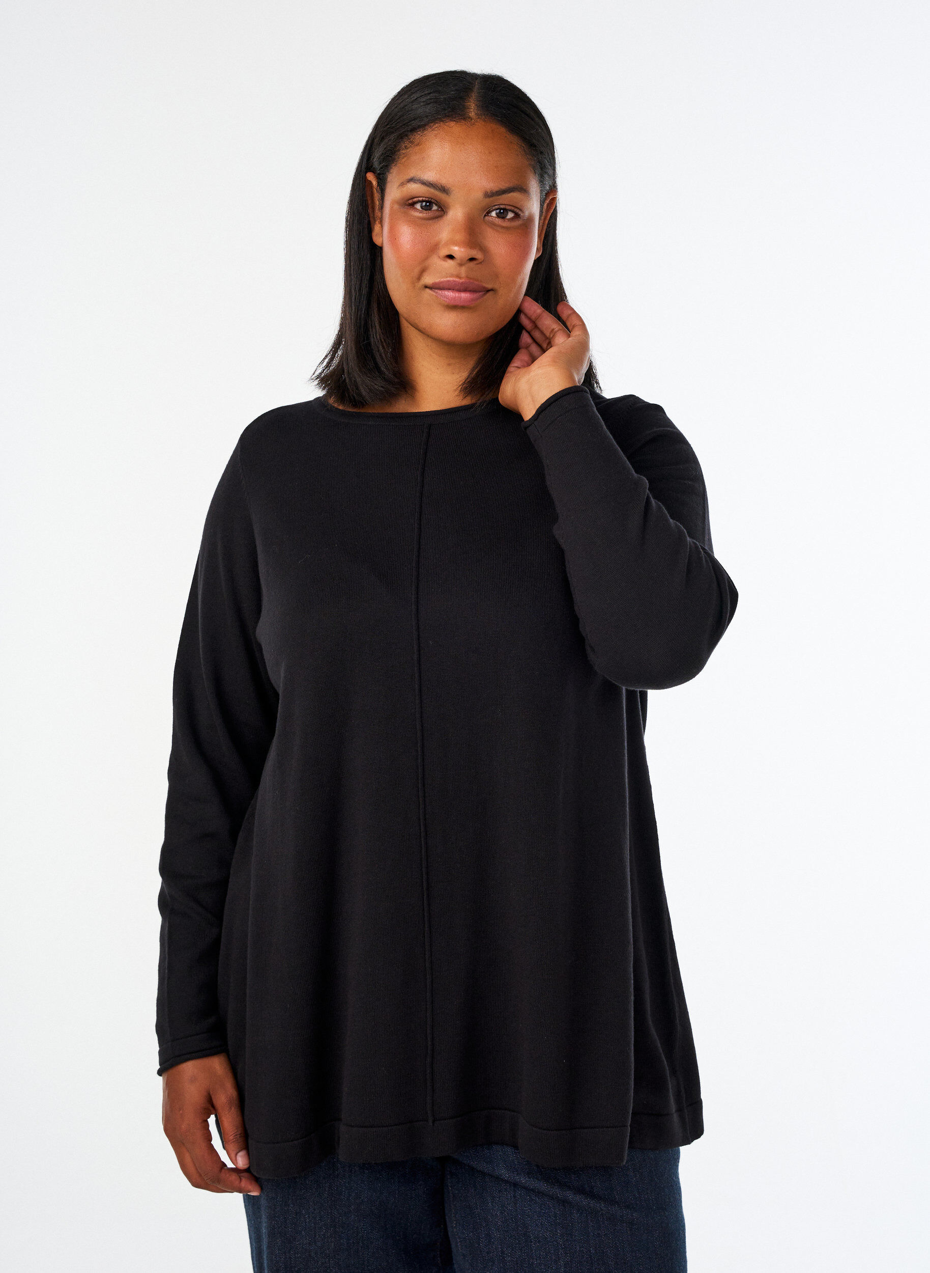 Blouse tricot&eacute;e en m&eacute;lange coton-viscose, Noir, Model