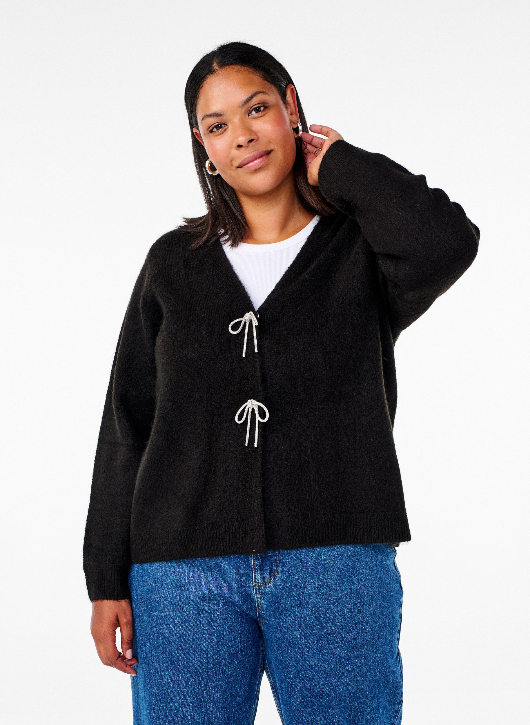 Zizzi Cardigan tricot&eacute; avec un n&oelig;ud en argent, Black, Model image number 0