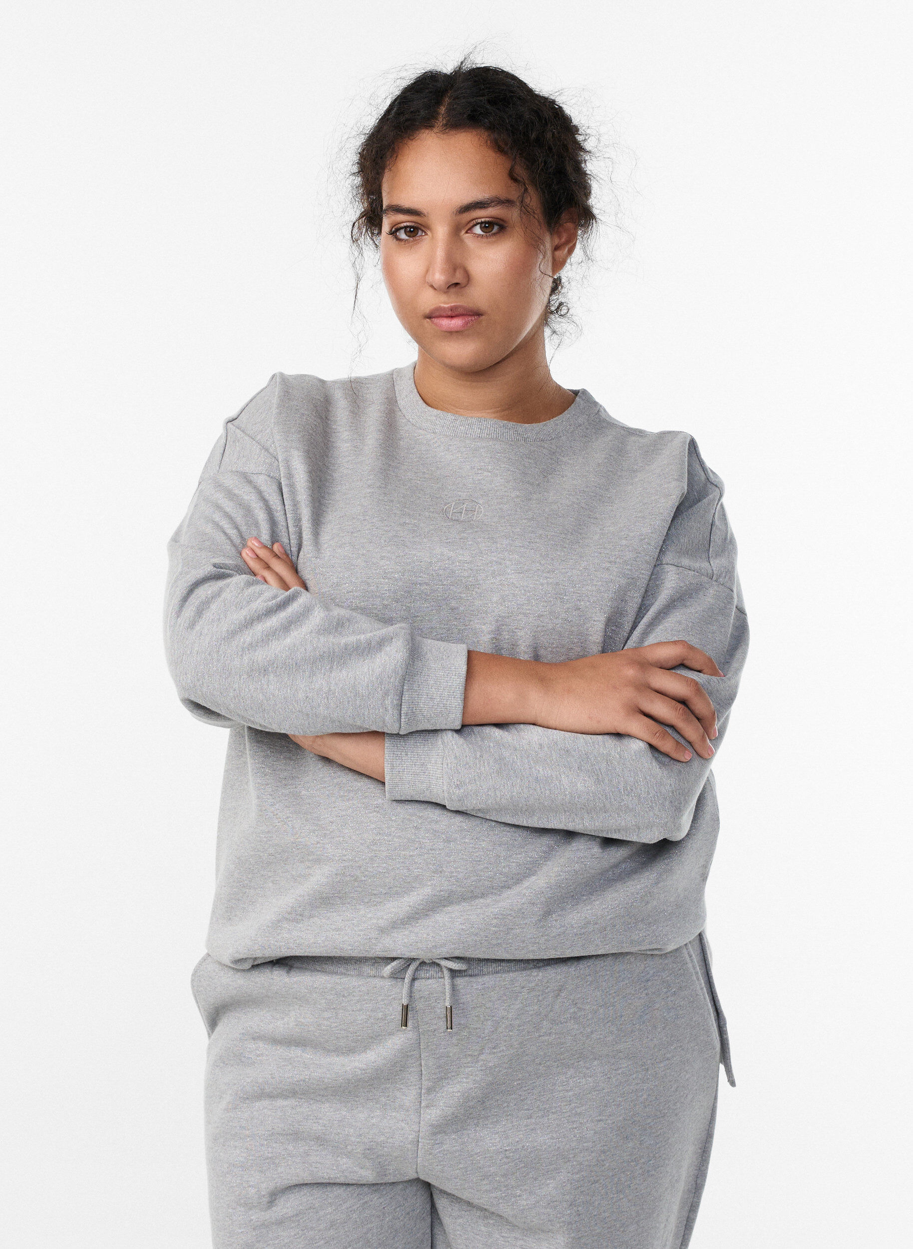 Sweatshirt avec fentes et fil paillet&eacute;, Gris, Model
