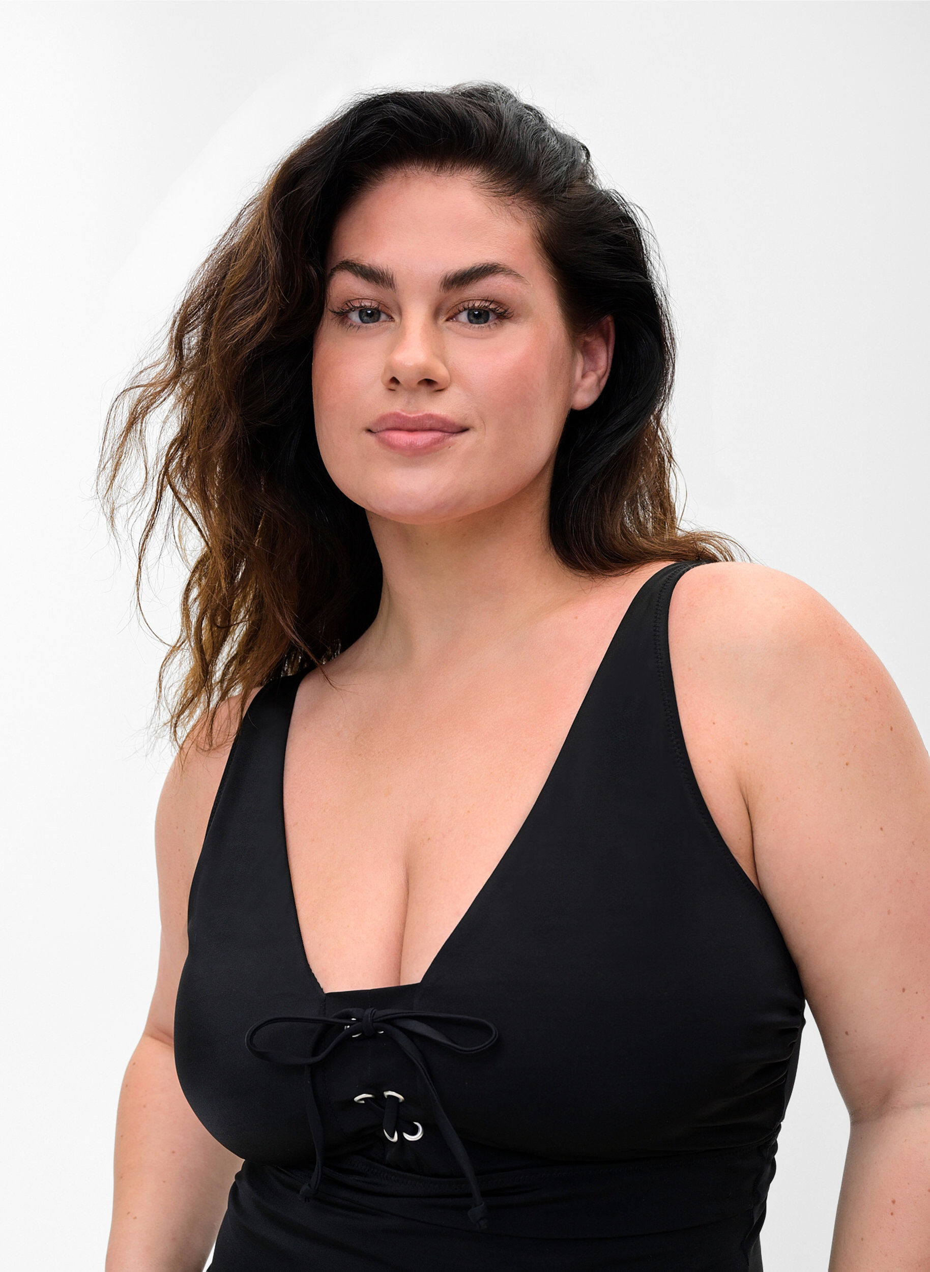 Zizzi Maillot de bain avec d&eacute;tail en cordon, Black, Model image number 2