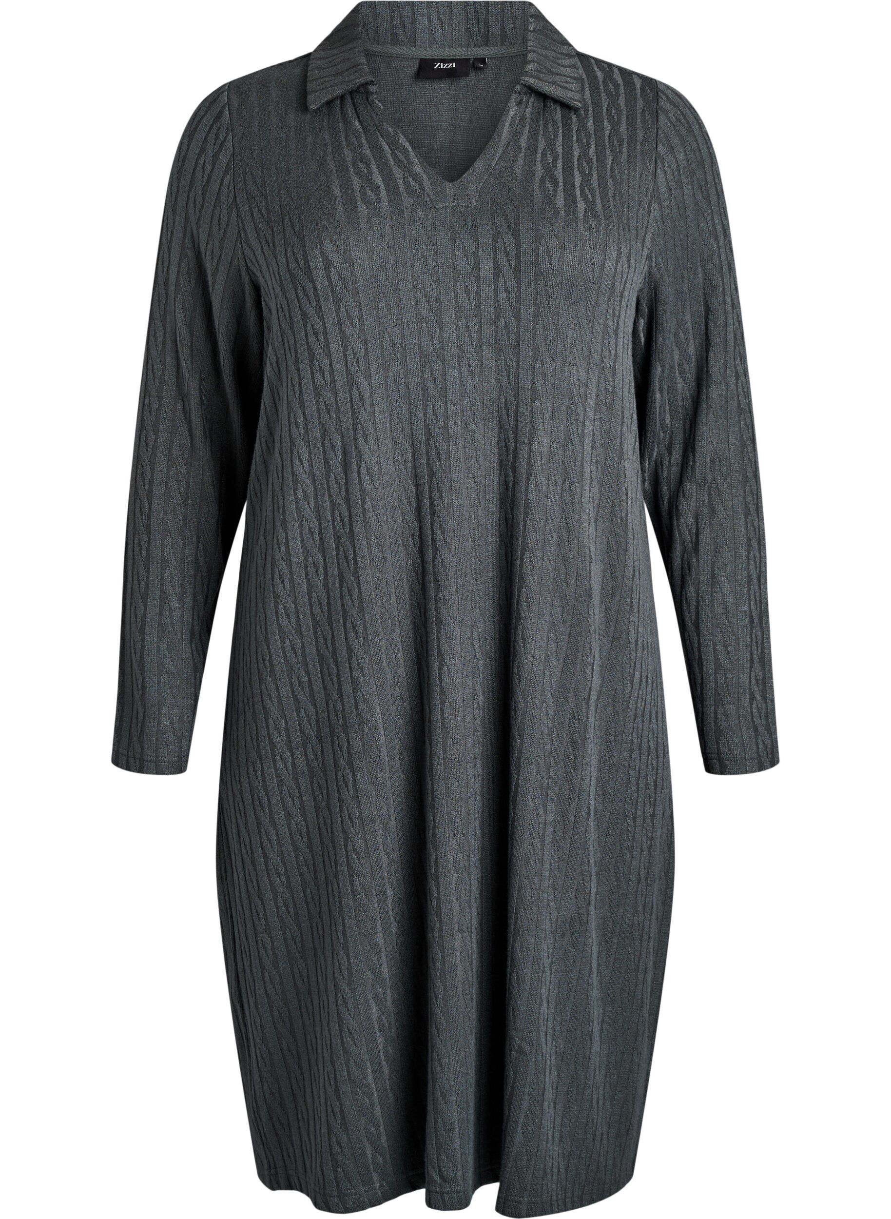 Robe &agrave; structure torsad&eacute;e et col en V