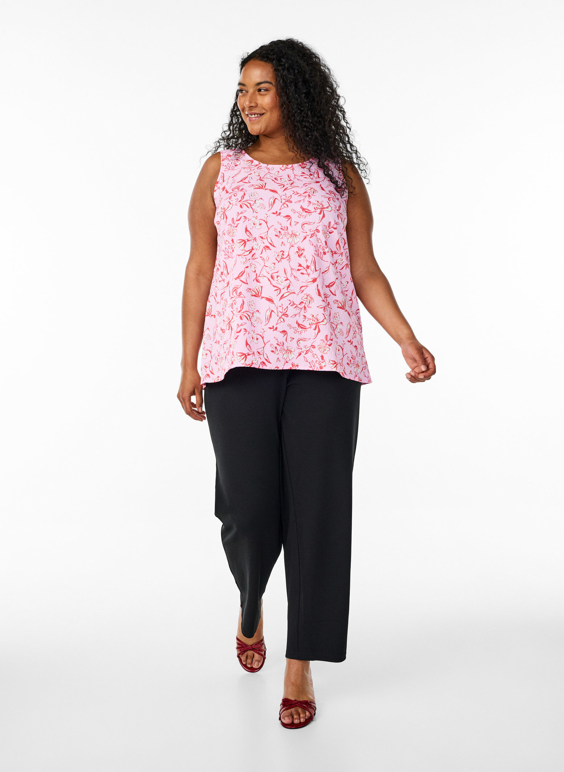 ZizziHaut sans manches et textur&eacute;, Rose poudr&eacute;e, Model image number 1