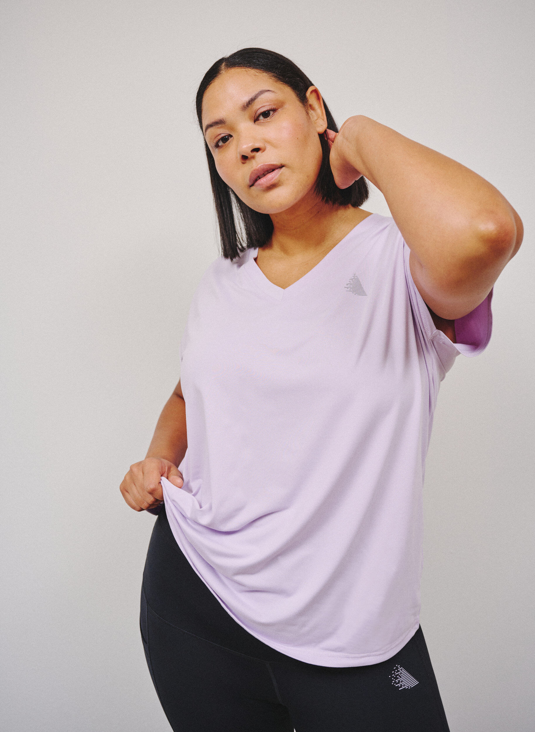 Zizzi T-shirt d&rsquo;entra&icirc;nement ample avec col en V, Mauve, Image image number 0