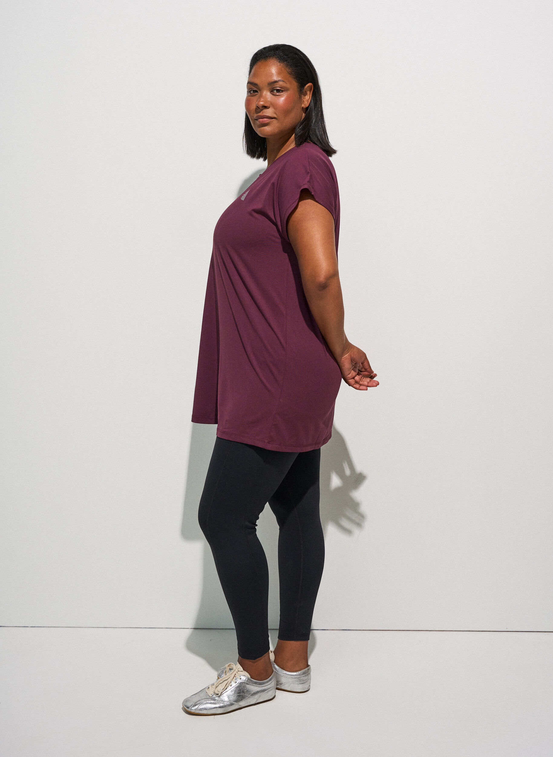 ZizziT-shirt long de sport, Bordeaux, Model image number 3