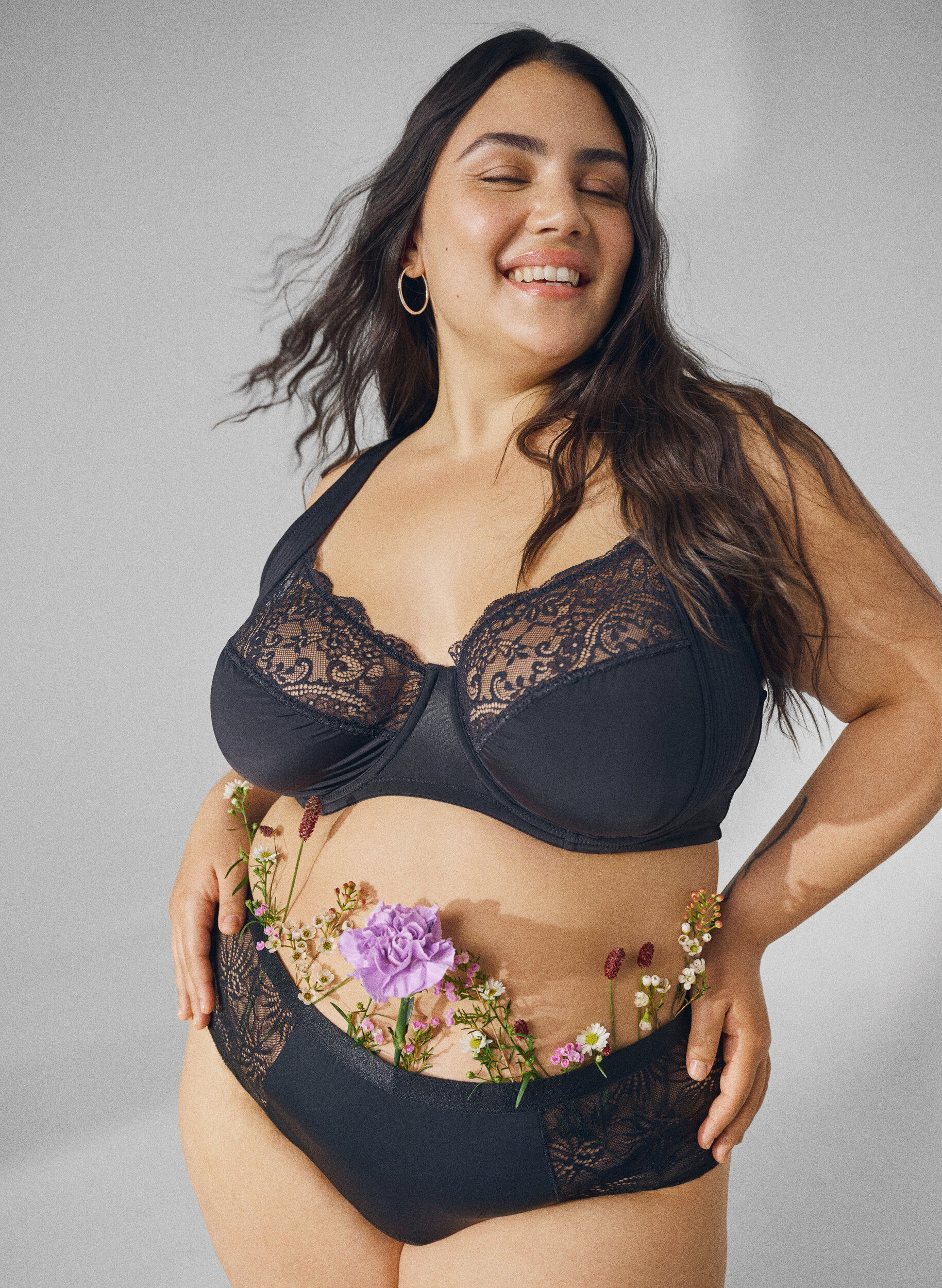 Zizzi Culottes menstruelles &agrave; dentelle de taille normale, Black, Image image number 0