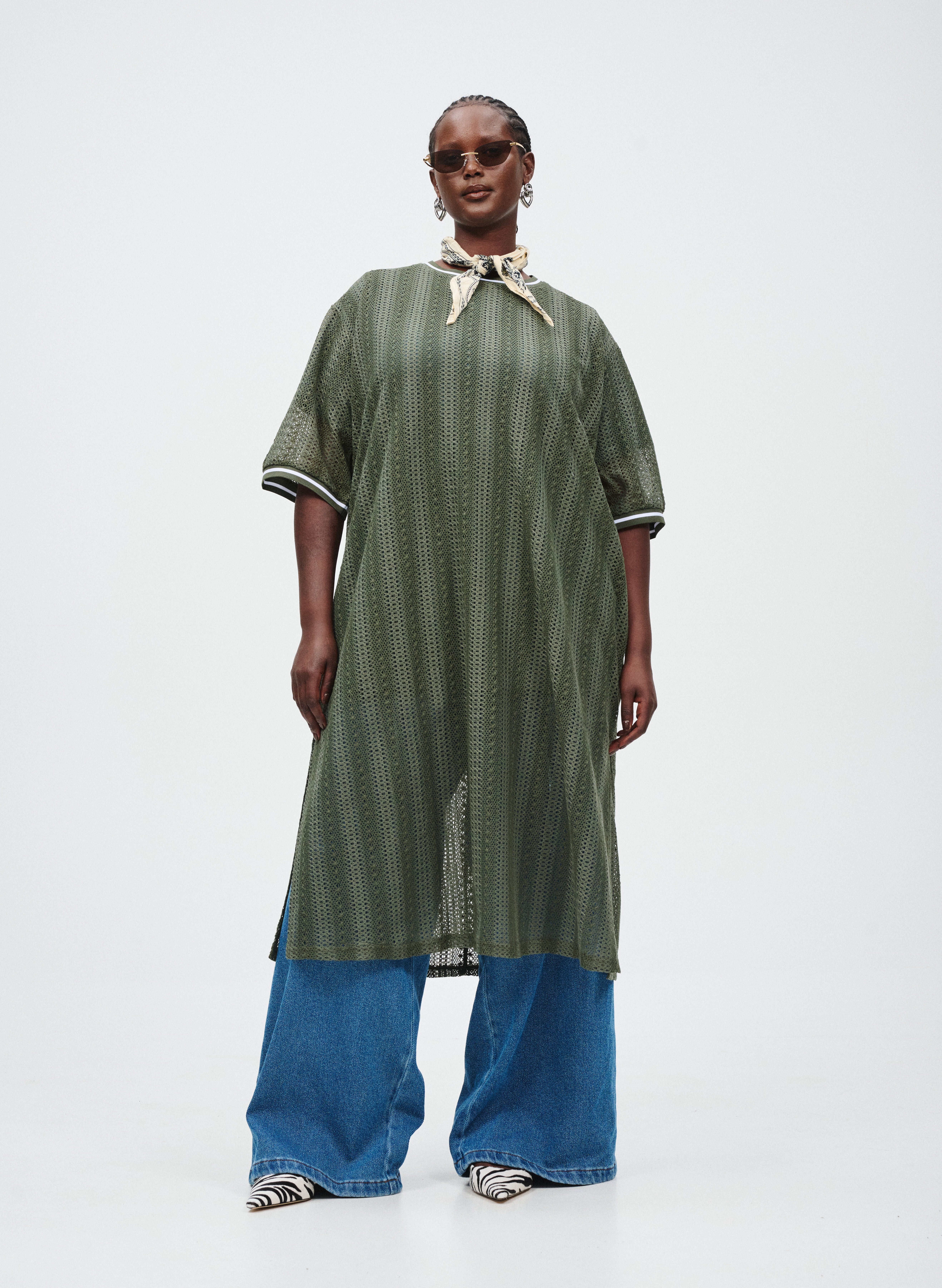 Robe avec motif en dentelle, , Model