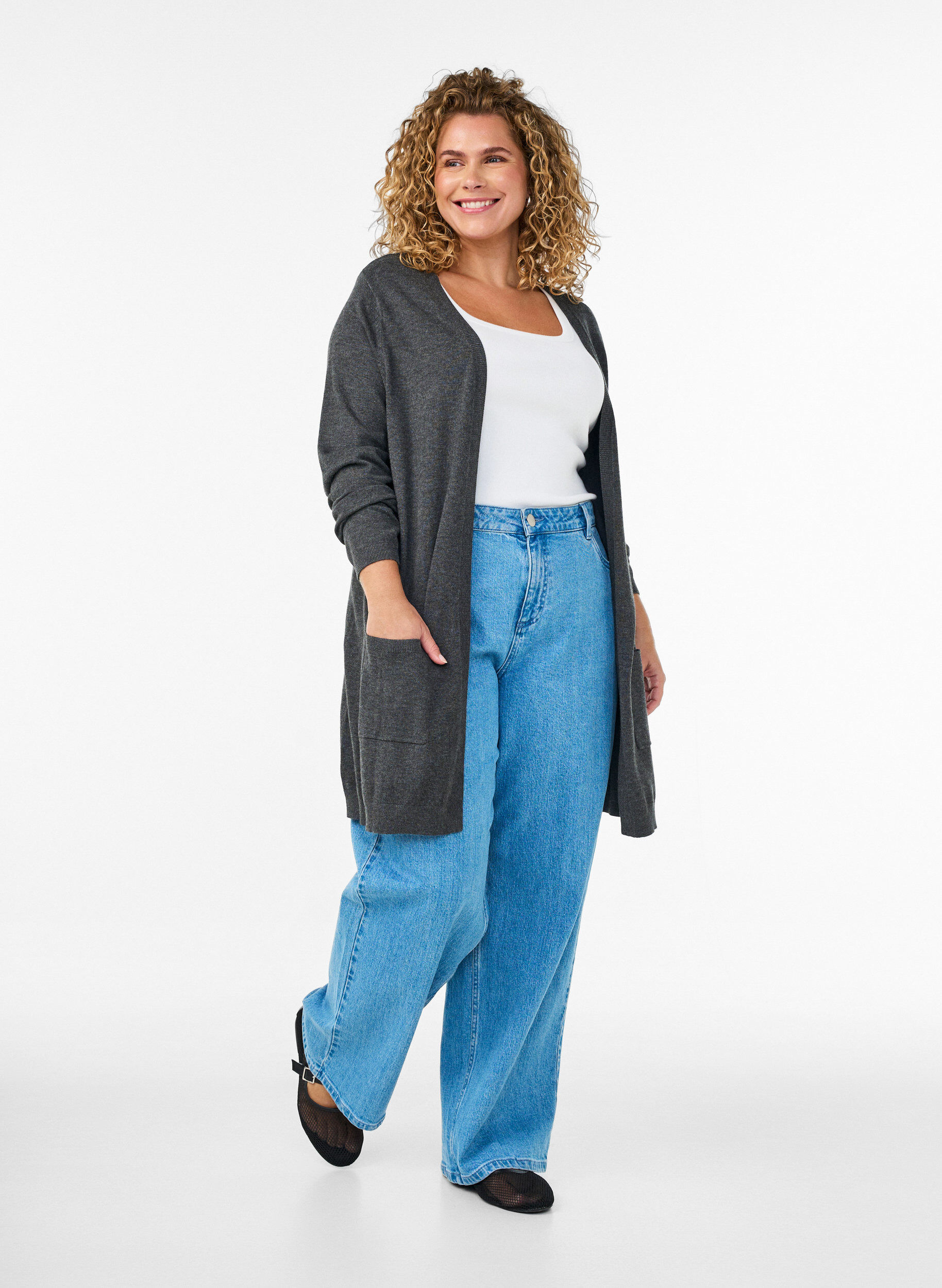 ZizziLong cardigan tricot&eacute; dans un m&eacute;lange de viscose, Gris anthracite, Model image number 2