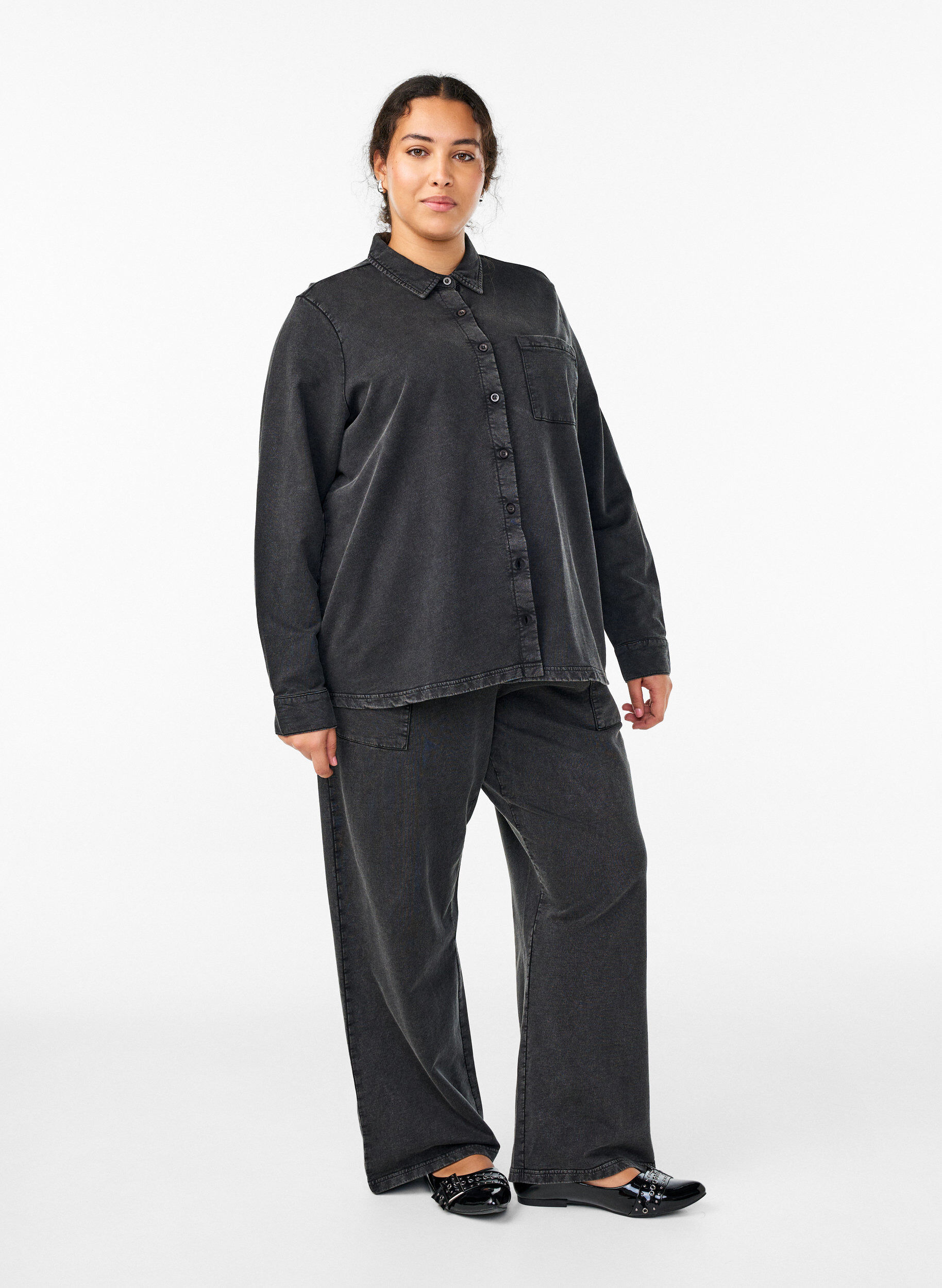 Pantalon de jogging coupe ample &agrave; effet d&eacute;lav&eacute;, Gris anthracite, Model