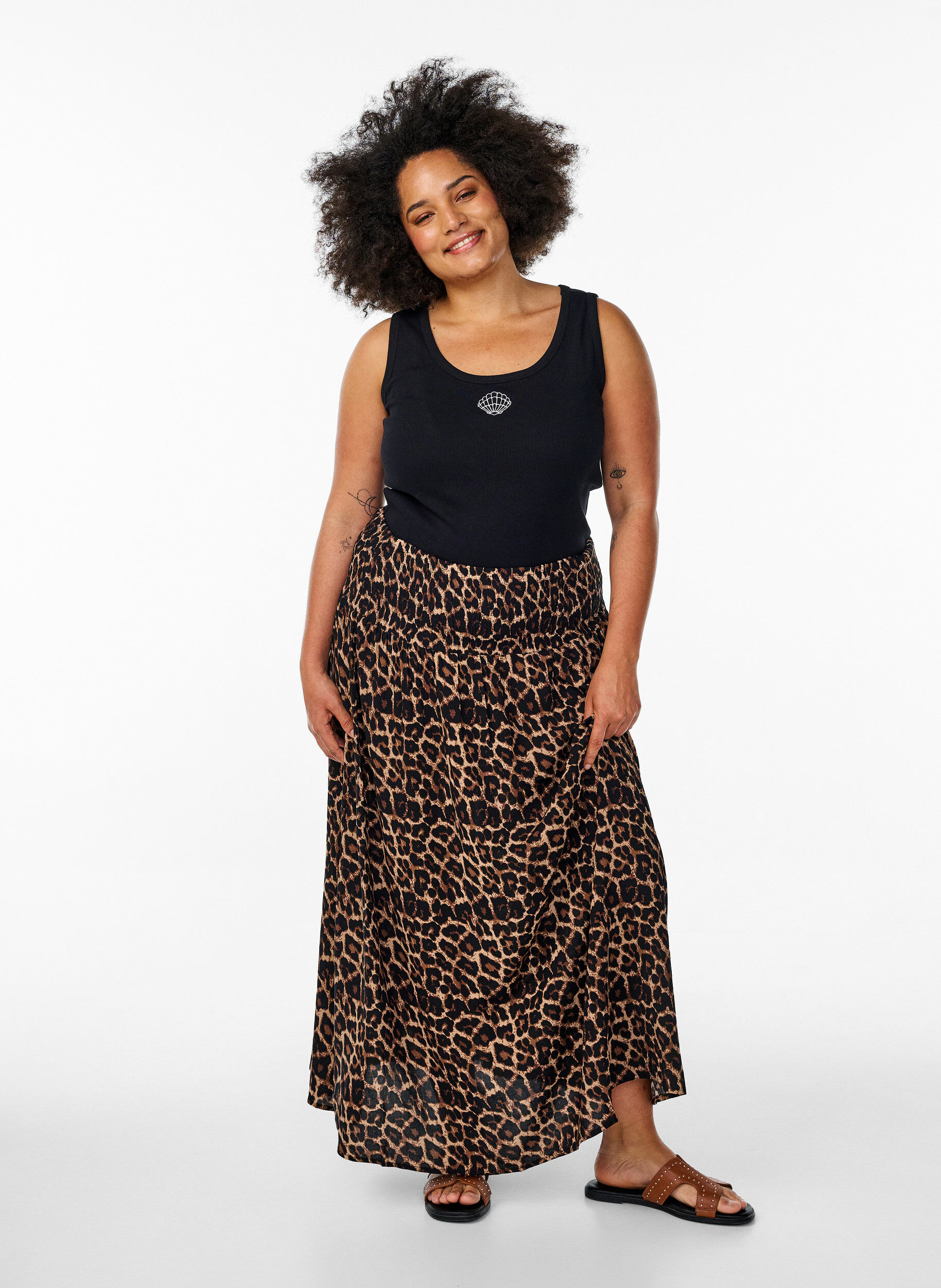 ZizziJupe longue en viscose avec smocks, Marron, Model image number 0