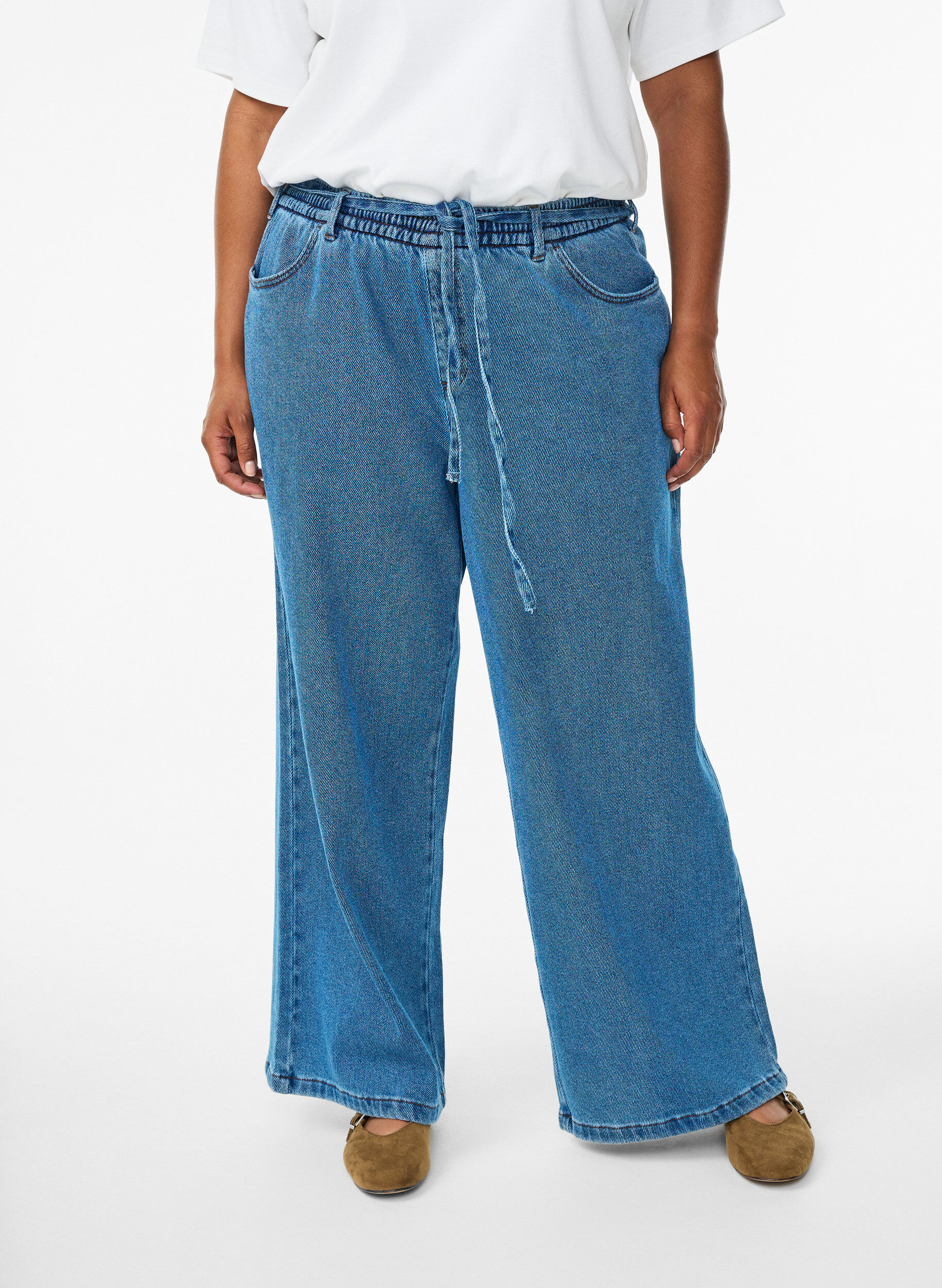 Zizzi Jean ample &agrave; ceinture &eacute;lastique et cordon de serrage, Bleu, Model image number 2
