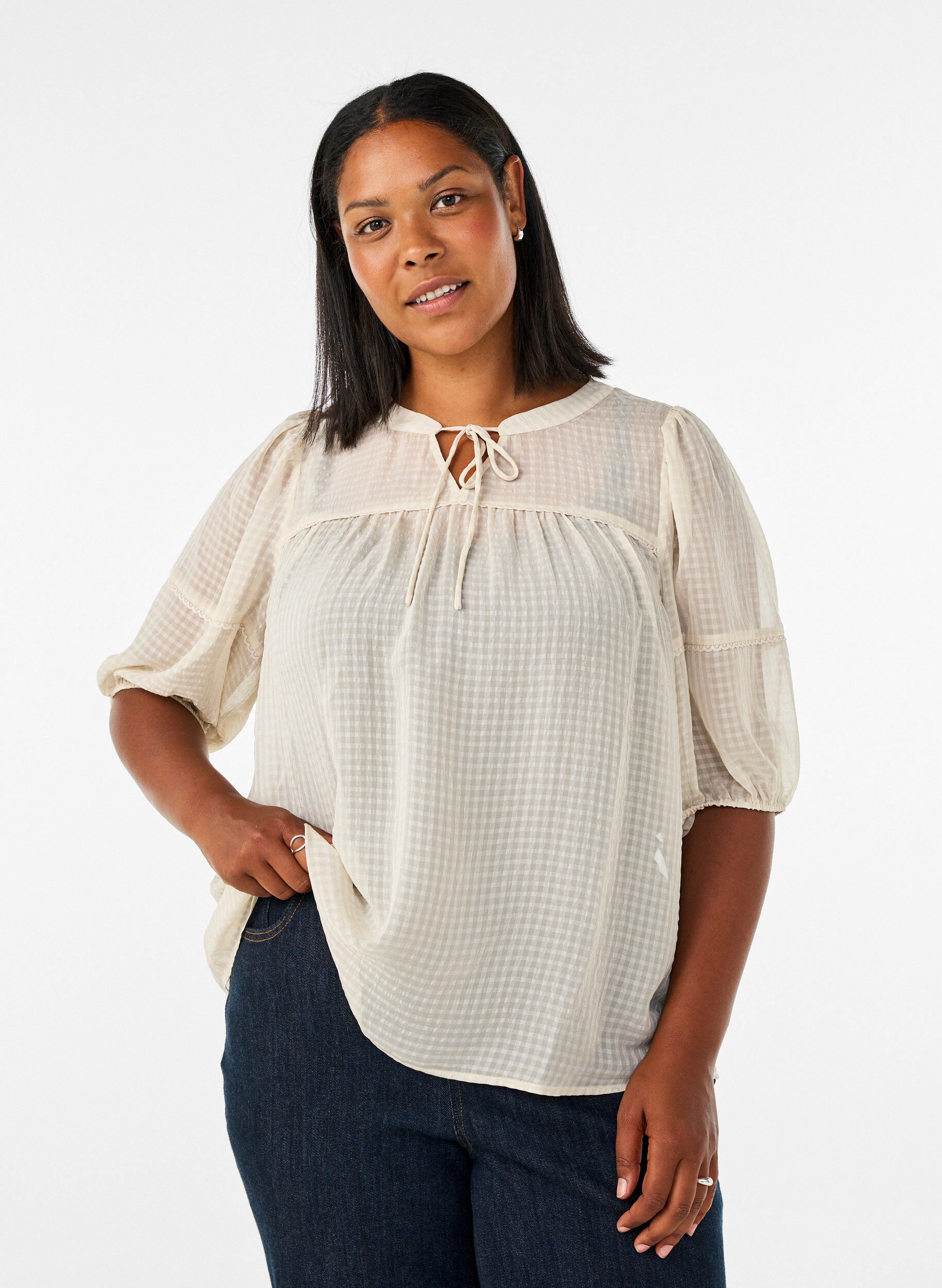 ZizziBlouse en seersucker avec lien &agrave; nouer, Beige, Model image number 0