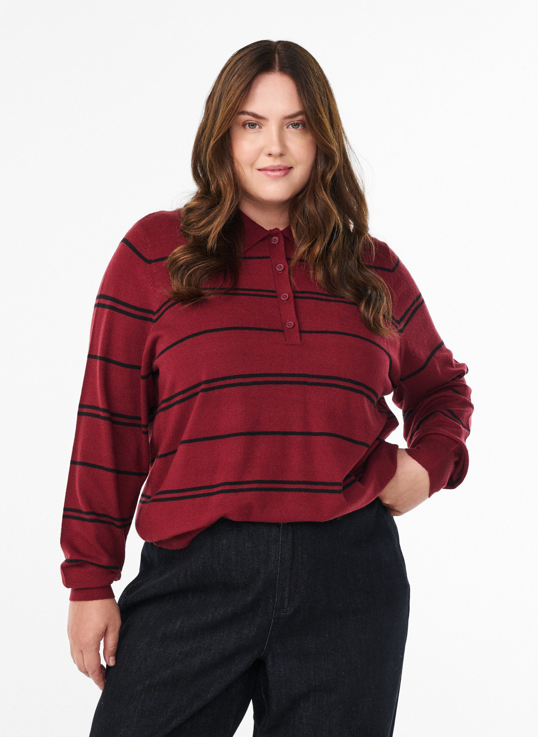 Chemisier en maille avec col, Bordeaux, Model