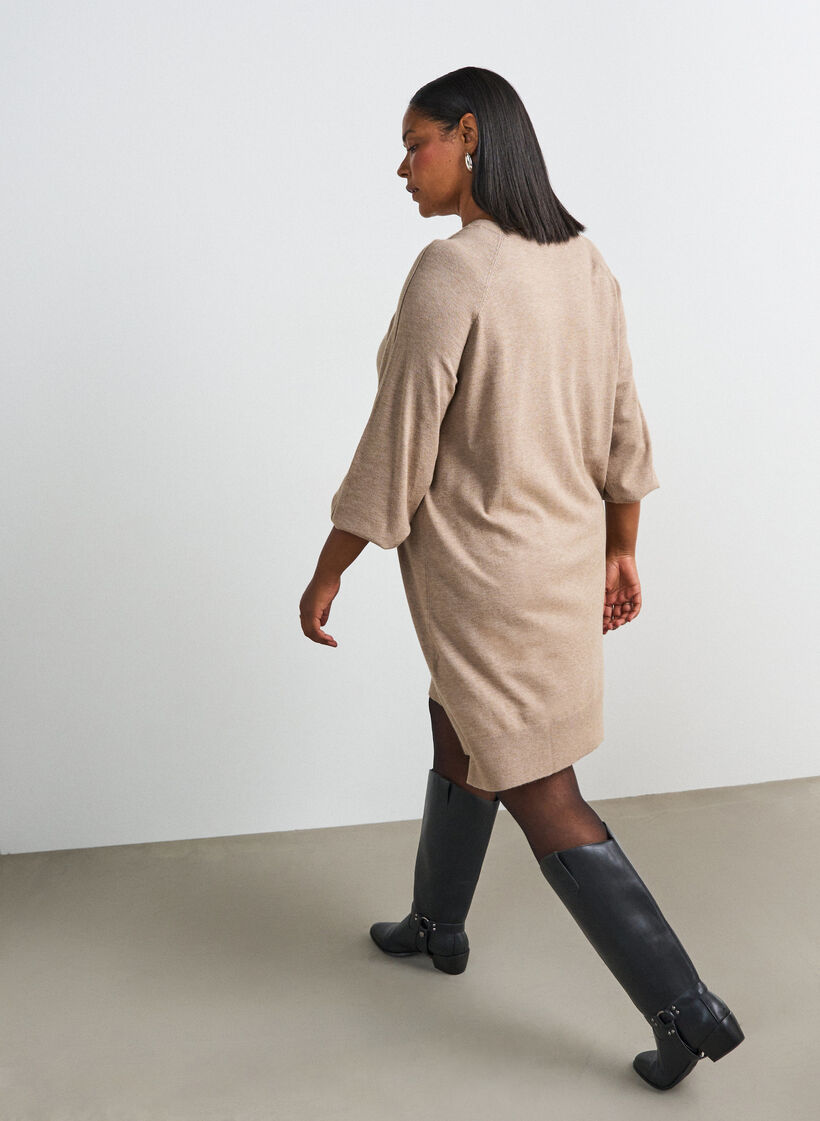 Robe courte en maille &agrave; manches raglan et couture centrale, Beige, Model image number 2