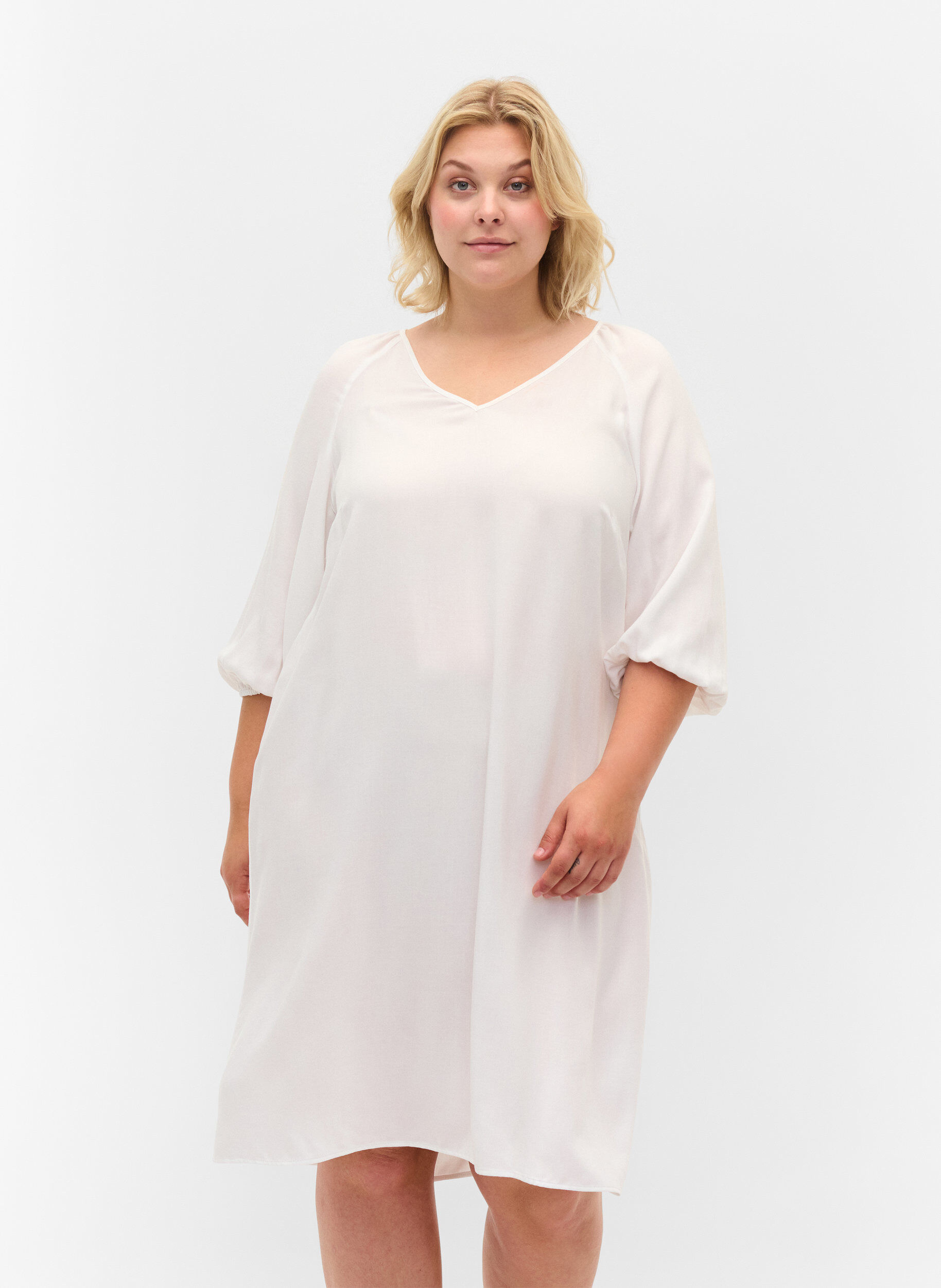Zizzi Robe en viscose avec encolure en V, Bright White, Model image number 0