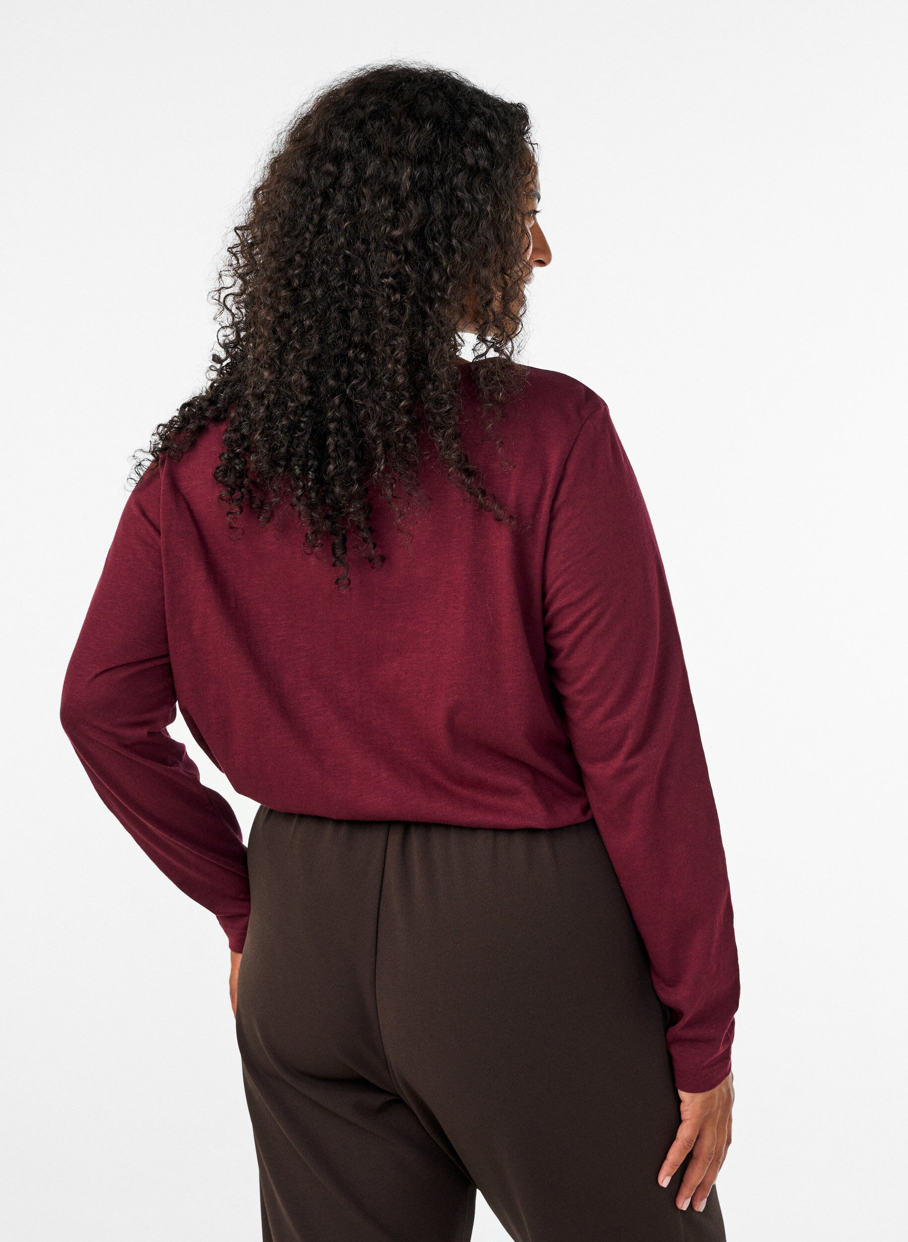 ZizziT-shirt &agrave; manches longues avec col V et boutons, Bordeaux, Model image number 2