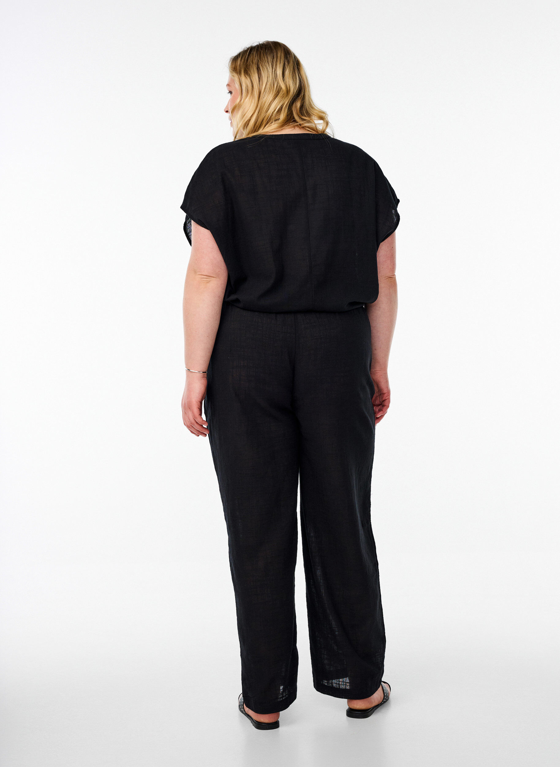 Zizzi FLASH - Pantalon coupe droite avec taille haute, Noir, Model image number 1