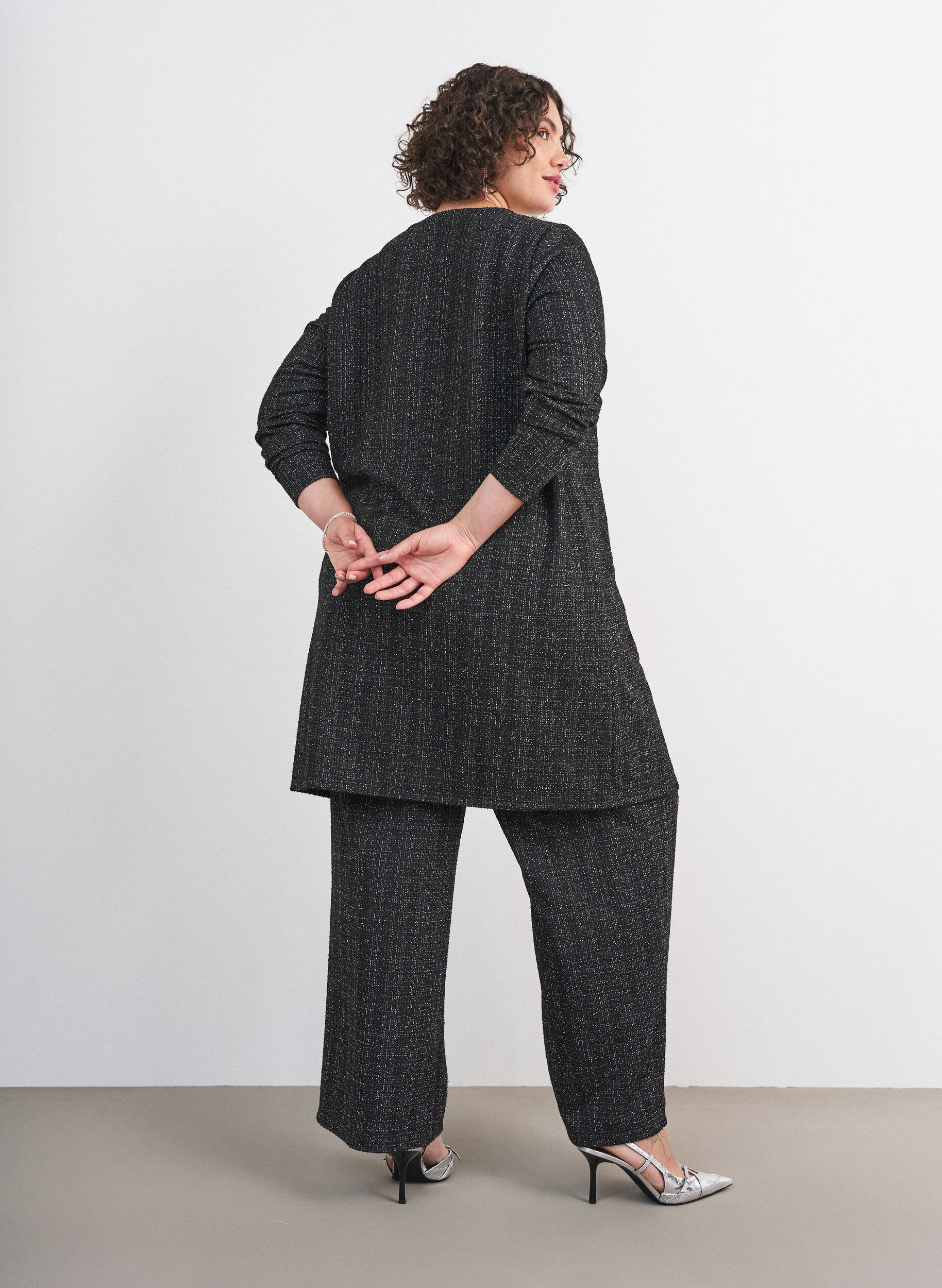 ZizziPantalon &agrave; coupe droite en boucl&eacute;, Noir, Model image number 1