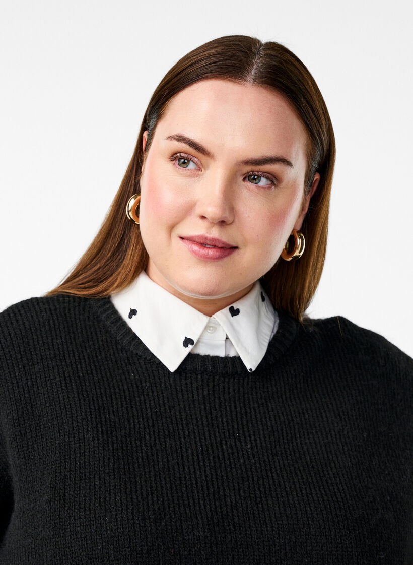 Col ample avec des cœurs brodés, White, Model image number 0