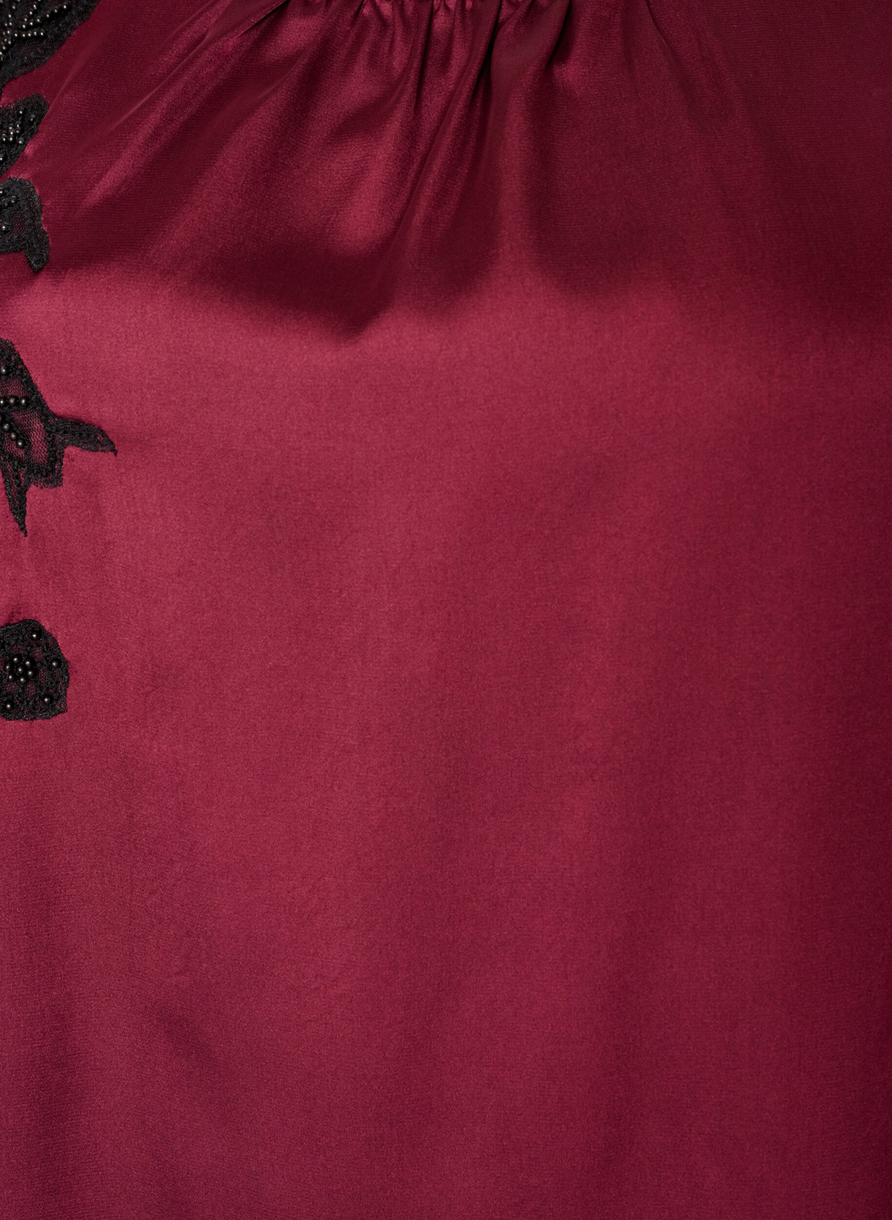 ZizziBlouse en satin avec appliqu&eacute; en dentelle et perles, Bordeaux, Packshot image number 2