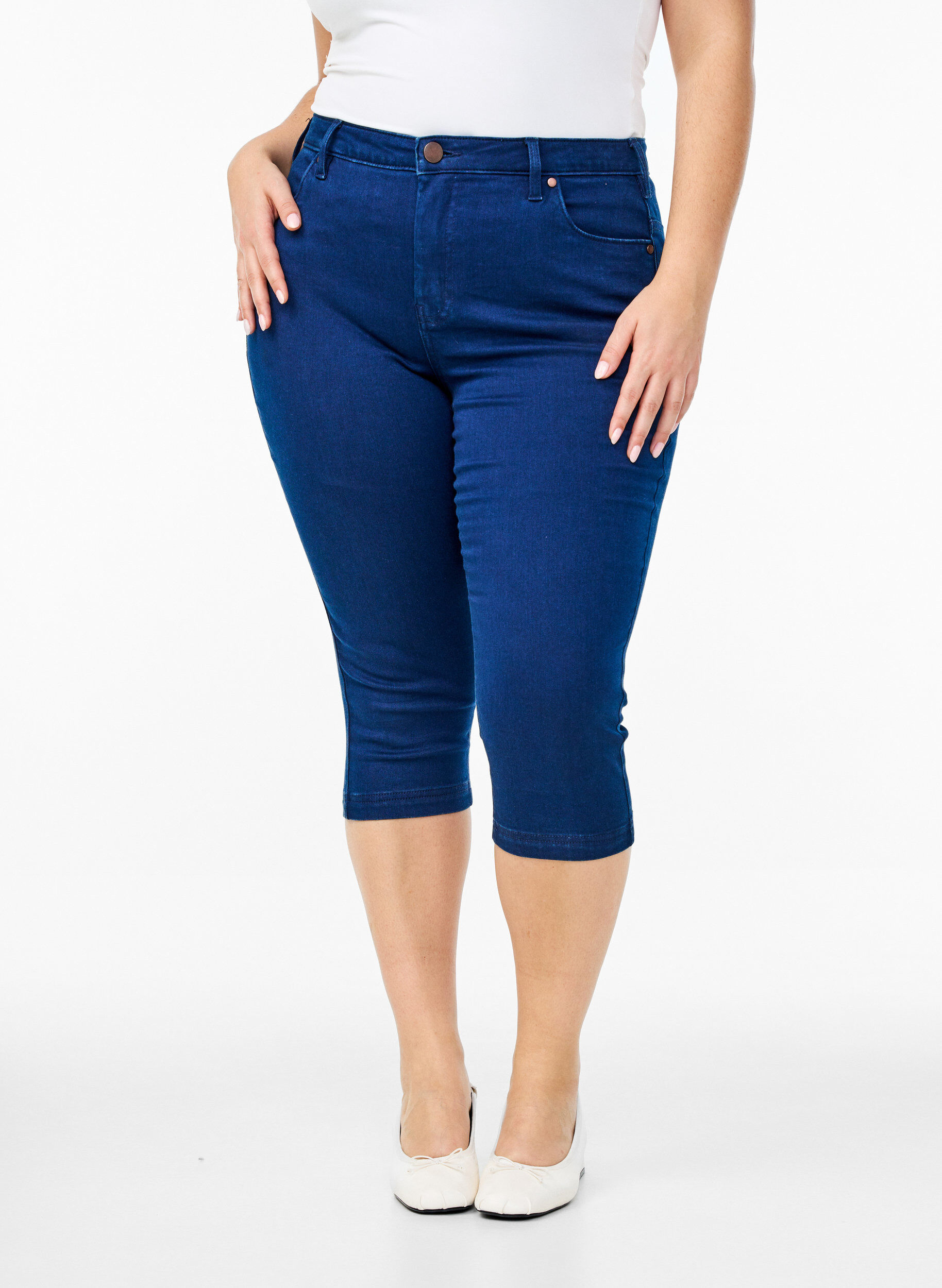 Zizzi Jean capri Amy &agrave; taille haute et coupe super slim, Bleu, Packshot image number 2