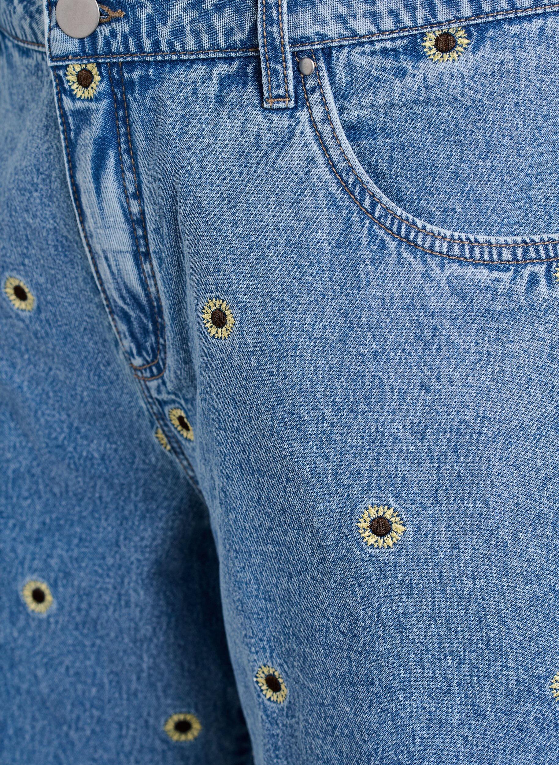 ZizziShorts en jean avec des fleurs brod&eacute;es, Bleu Clair, Packshot image number 2