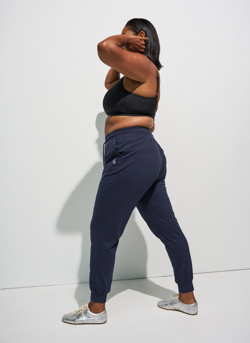 Pantalon de sport ample avec des poches, Bleu, Model image number 2