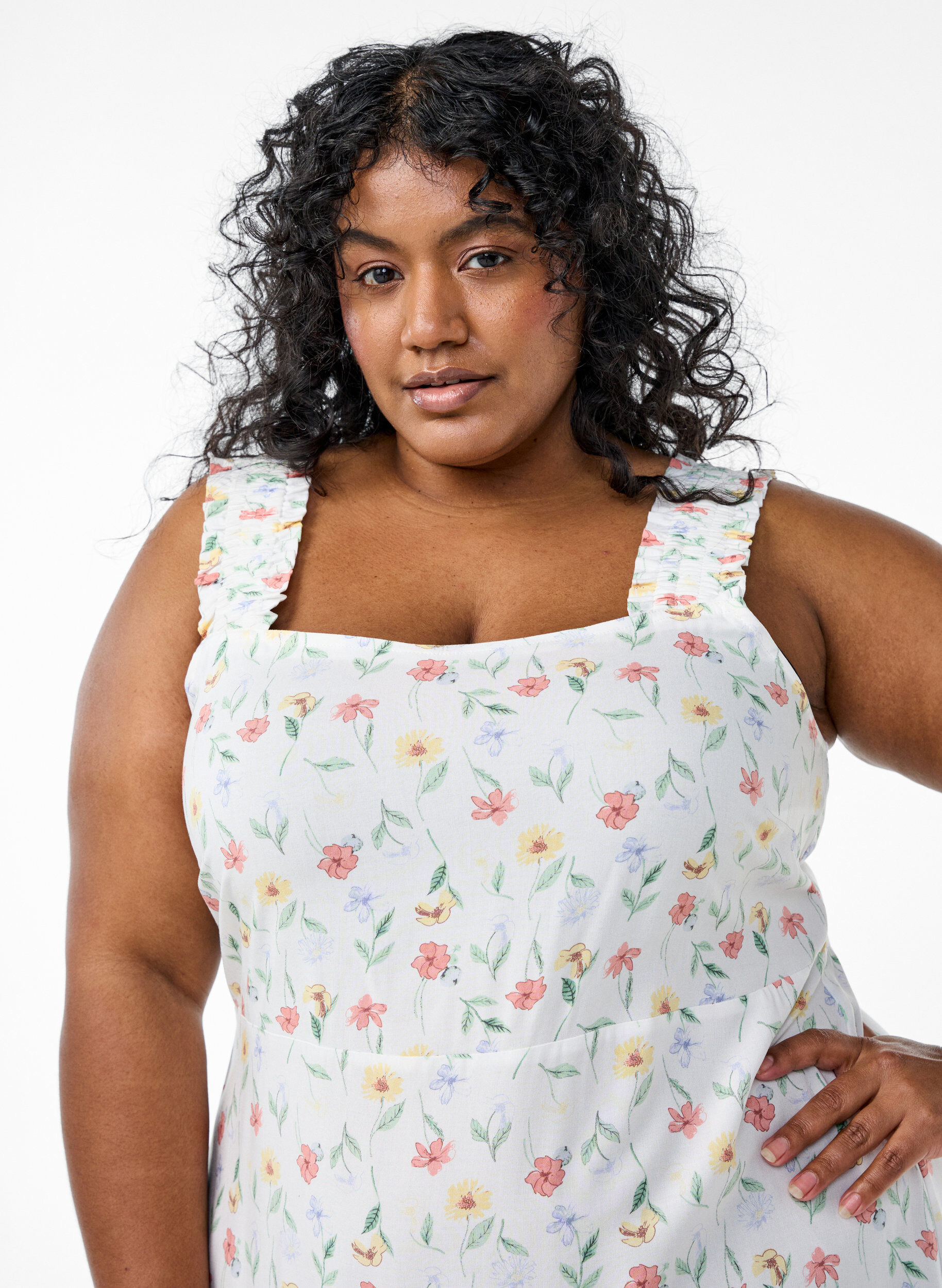ZizziRobe d'&eacute;t&eacute; avec bretelles larges, Blanc, Model image number 2