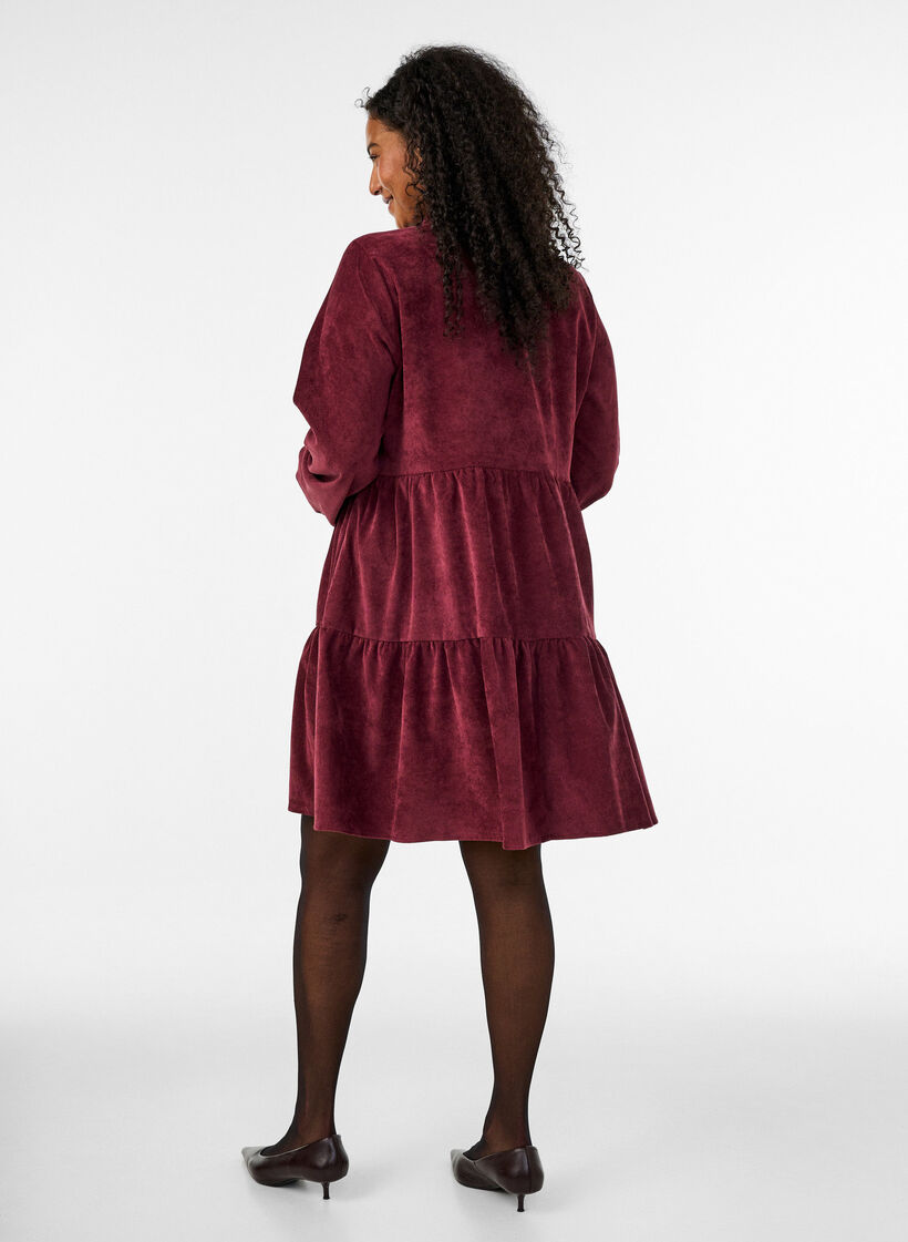 Robe en velours c&ocirc;tel&eacute; coupe A avec col montant, Bordeaux, Model image number 2