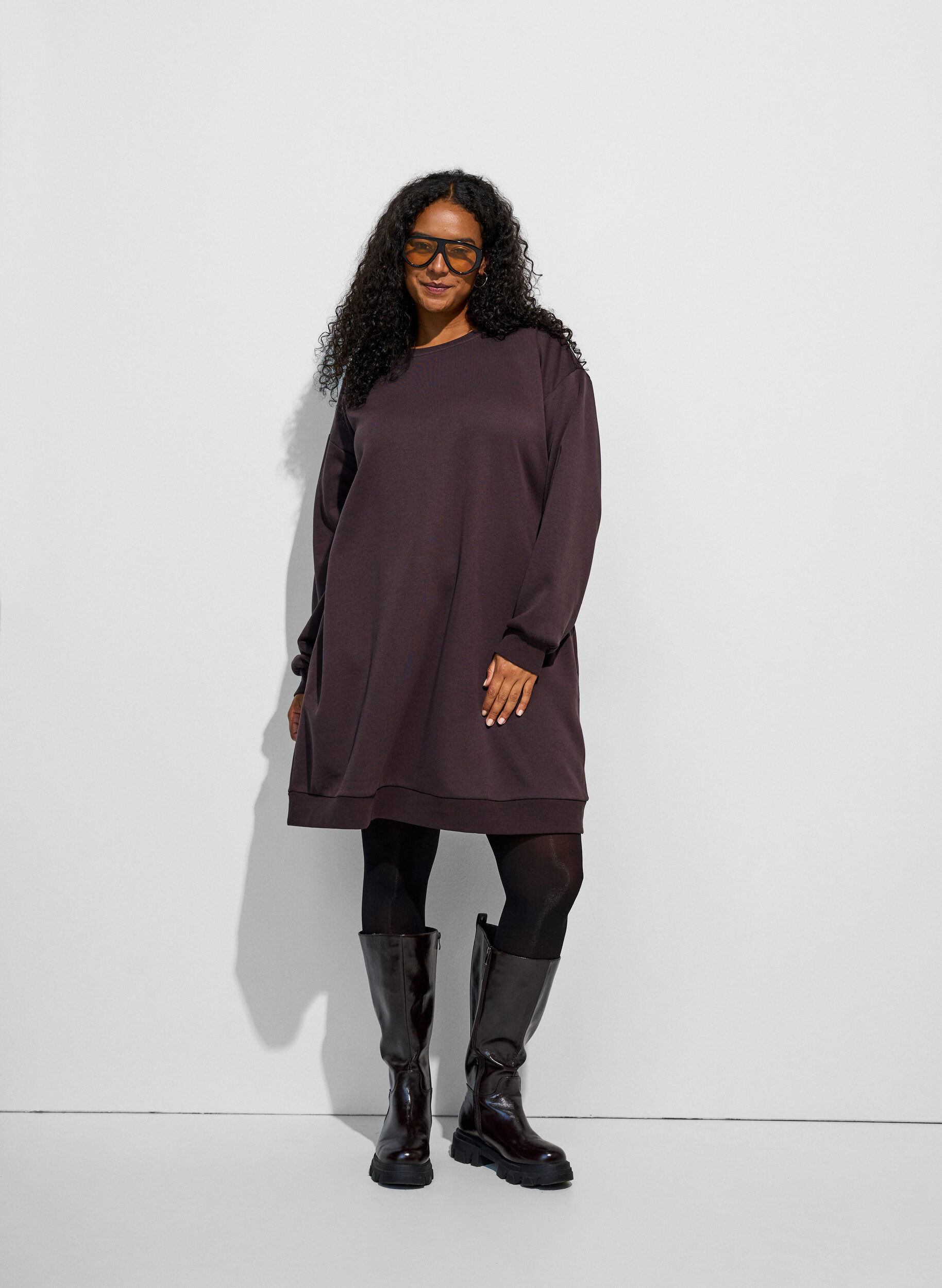 ZizziRobe sweat ample avec des poches, Marron, Model image number 3