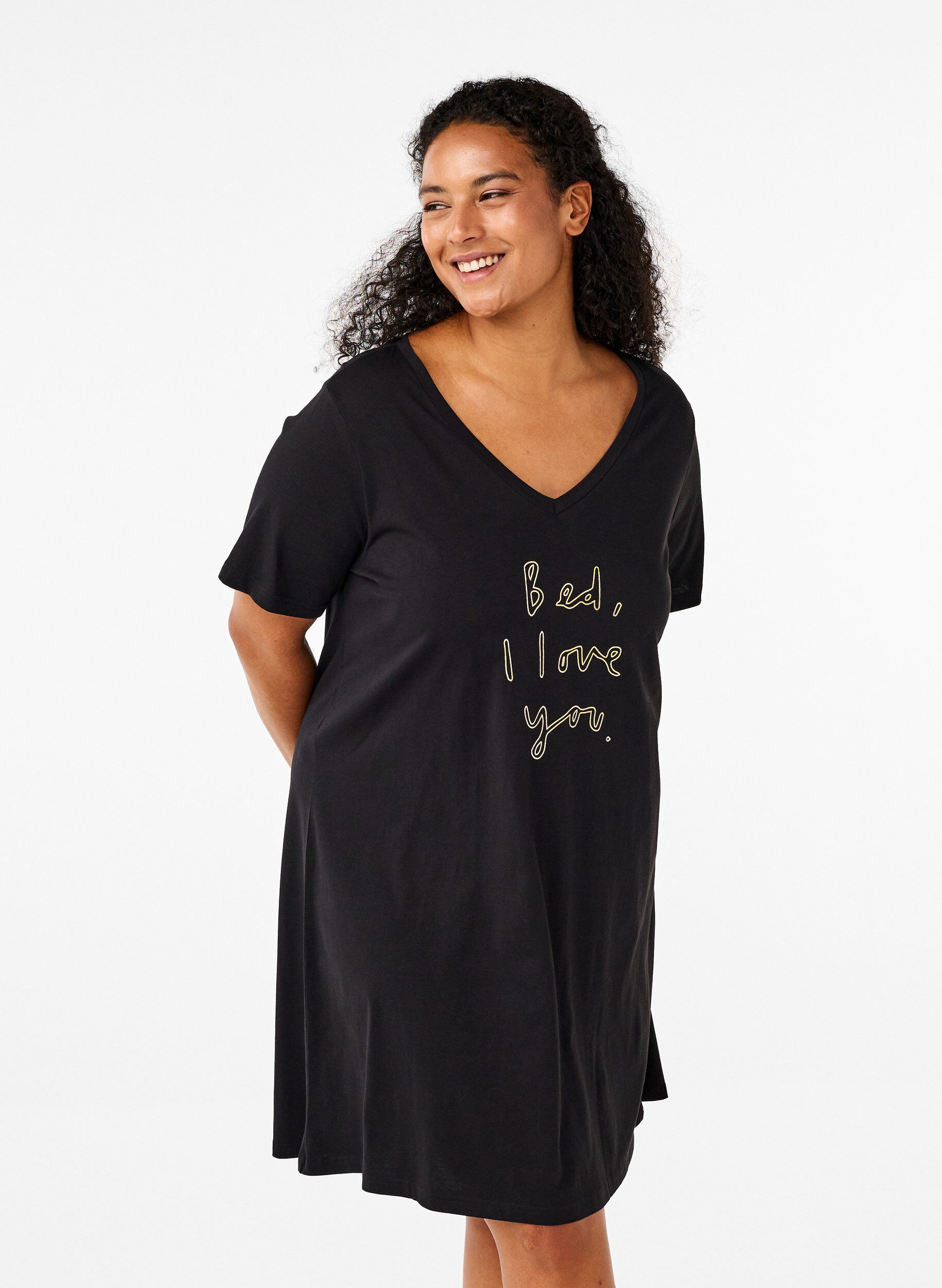 Chemise de nuit en coton biologique et &agrave; col en V, , Model