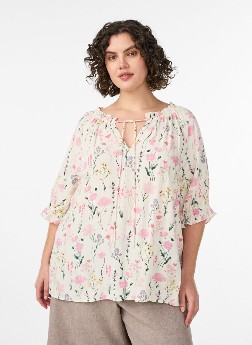 Blouse en viscose &agrave; fleurs avec manches mi-longues, Vanille, Model image number 0