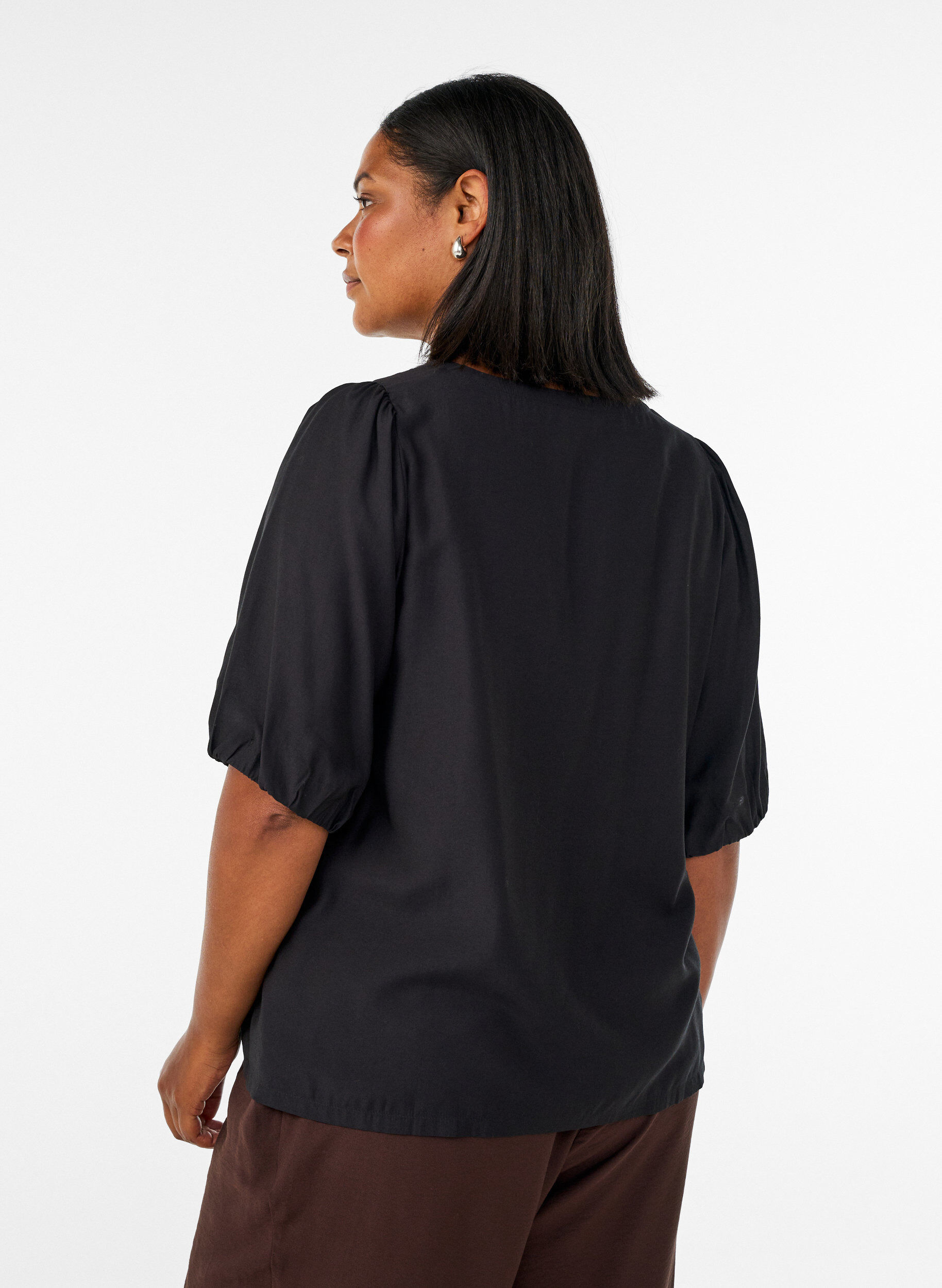 ZizziBlouse en viscose avec col en V, Noir, Model image number 2