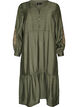 Robe en viscose avec broderies et volants &eacute;tag&eacute;s, Vert, Packshot image number 0