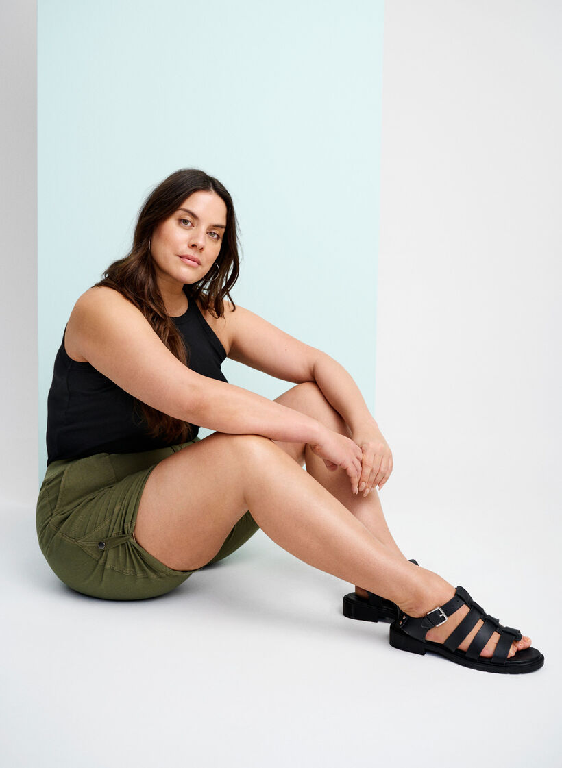 Short en coton ample avec poches, Vert, Image image number 0