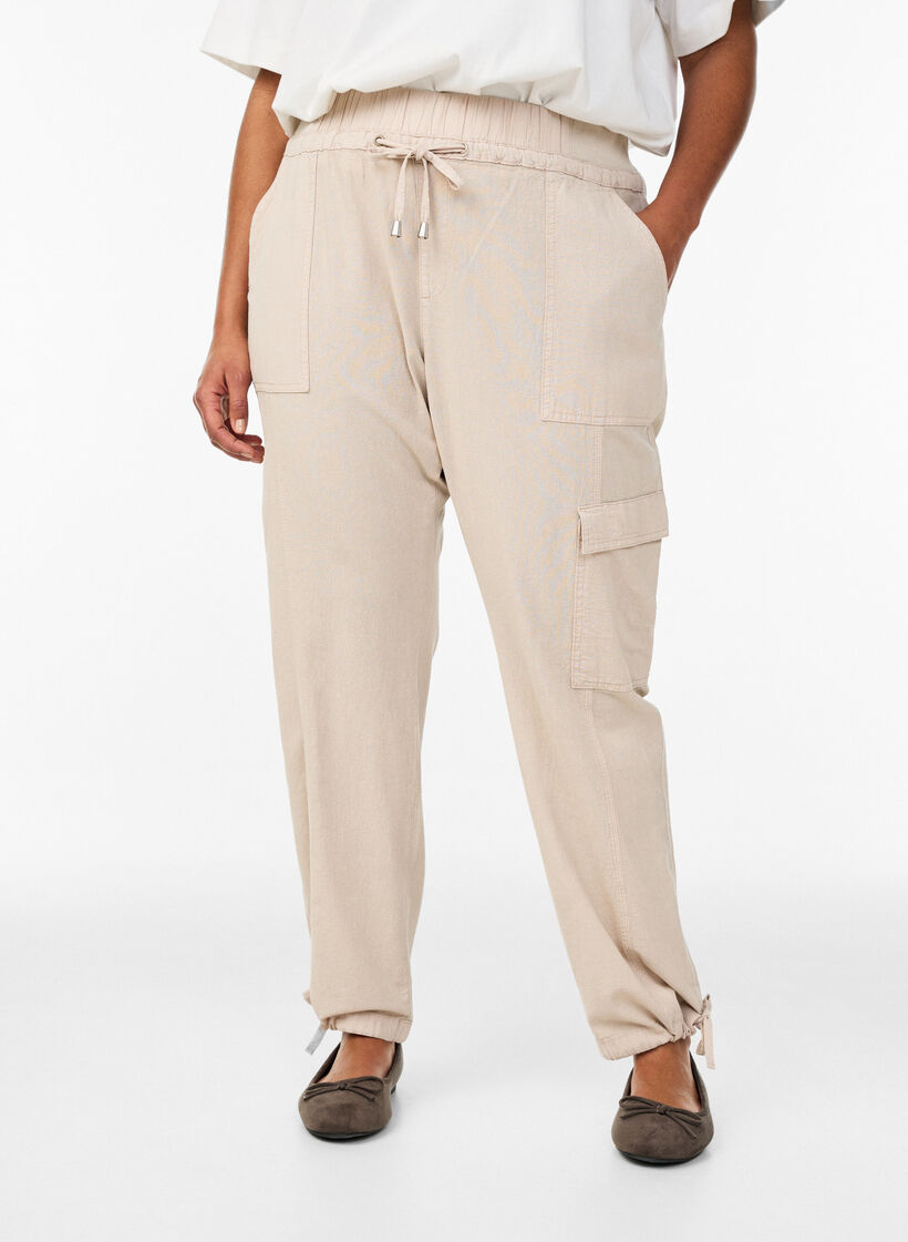 Pantalon cargo ample en coton, Beige, Model image number 2