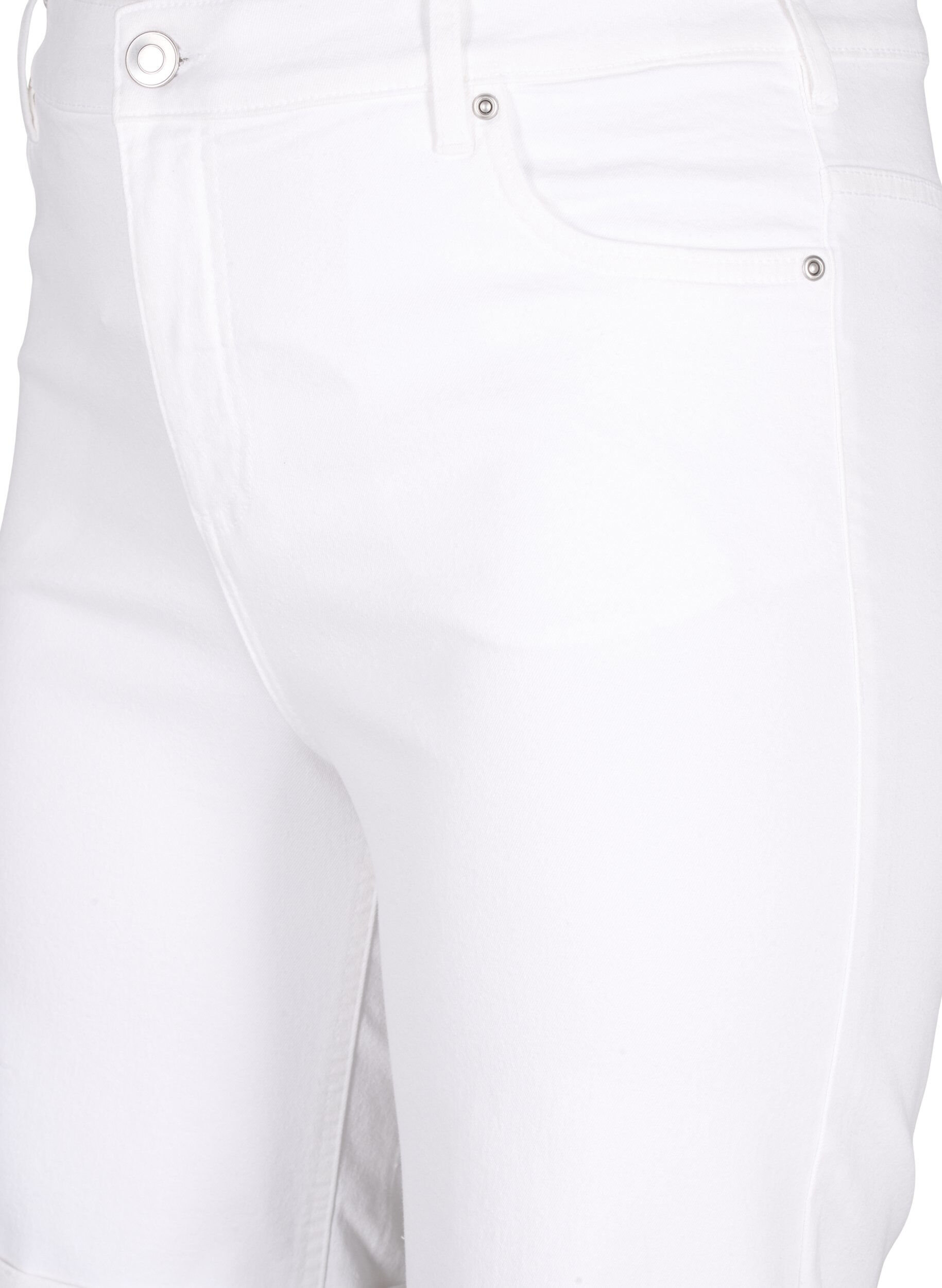 Zizzi  Shorts en jean moulants &agrave; taille haute, Bright White, Packshot image number 2