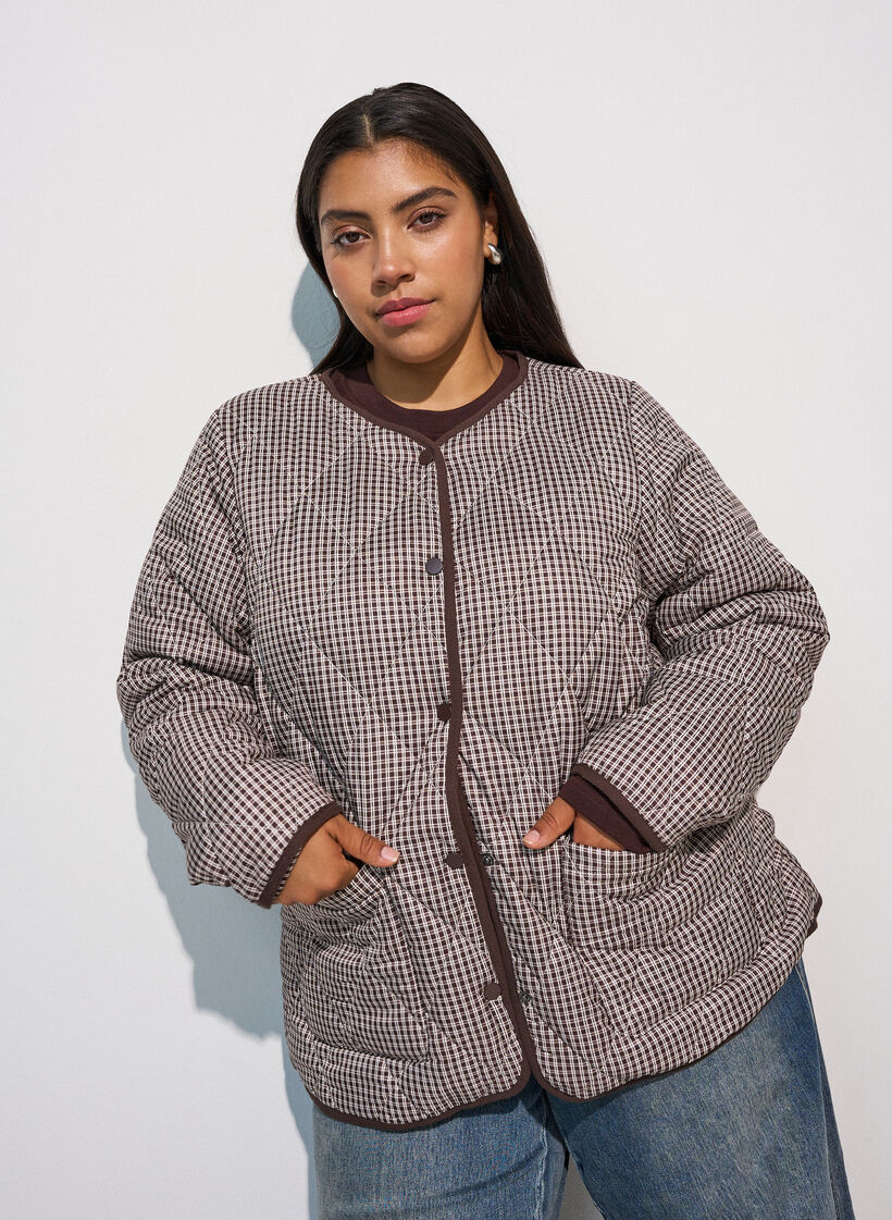 Veste matelass&eacute;e &agrave; petits carreaux et finitions contrastantes, Marron, Model image number 0