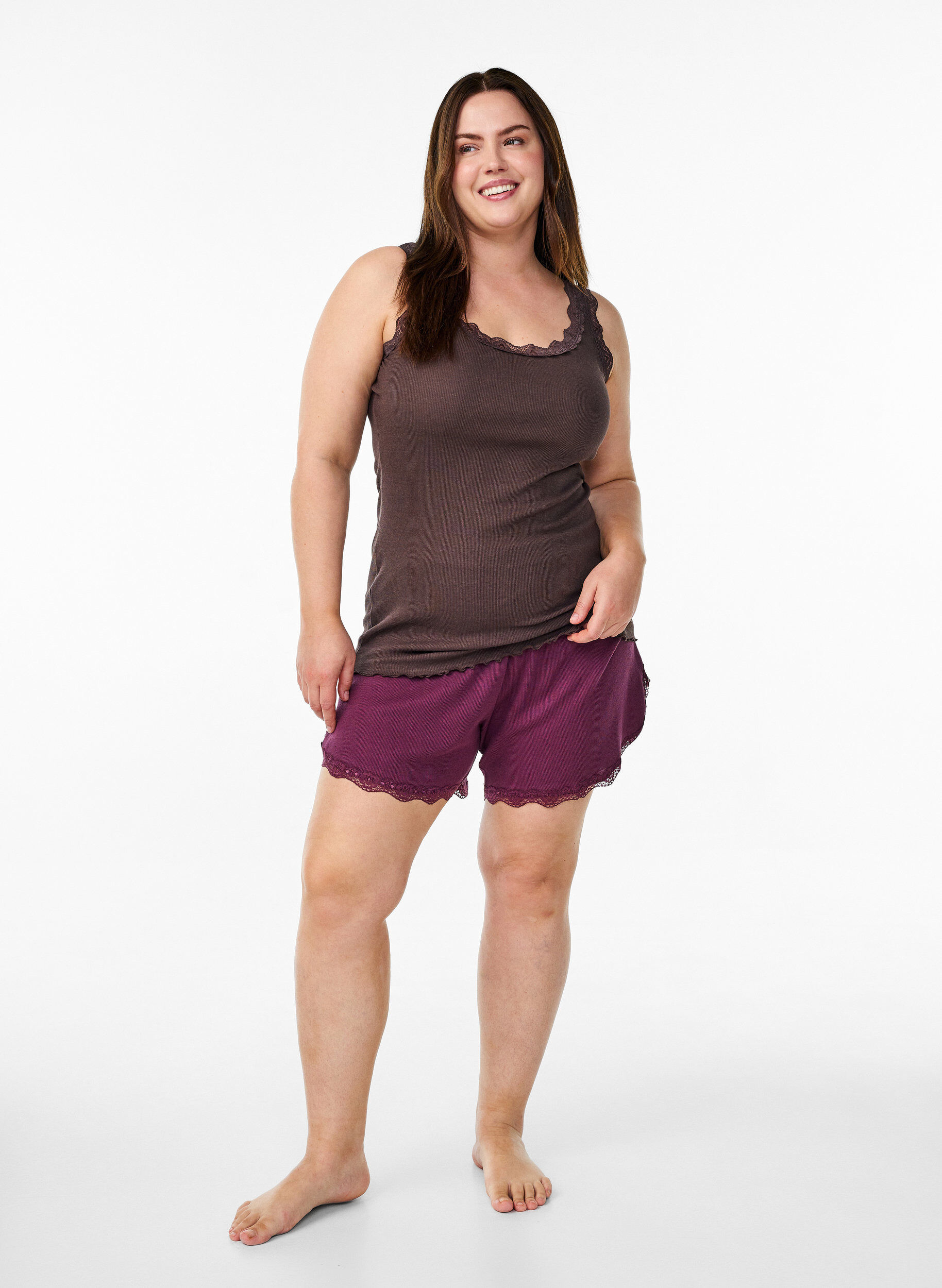 Zizzi Top avec finitions en dentelle, Marron, Model image number 1