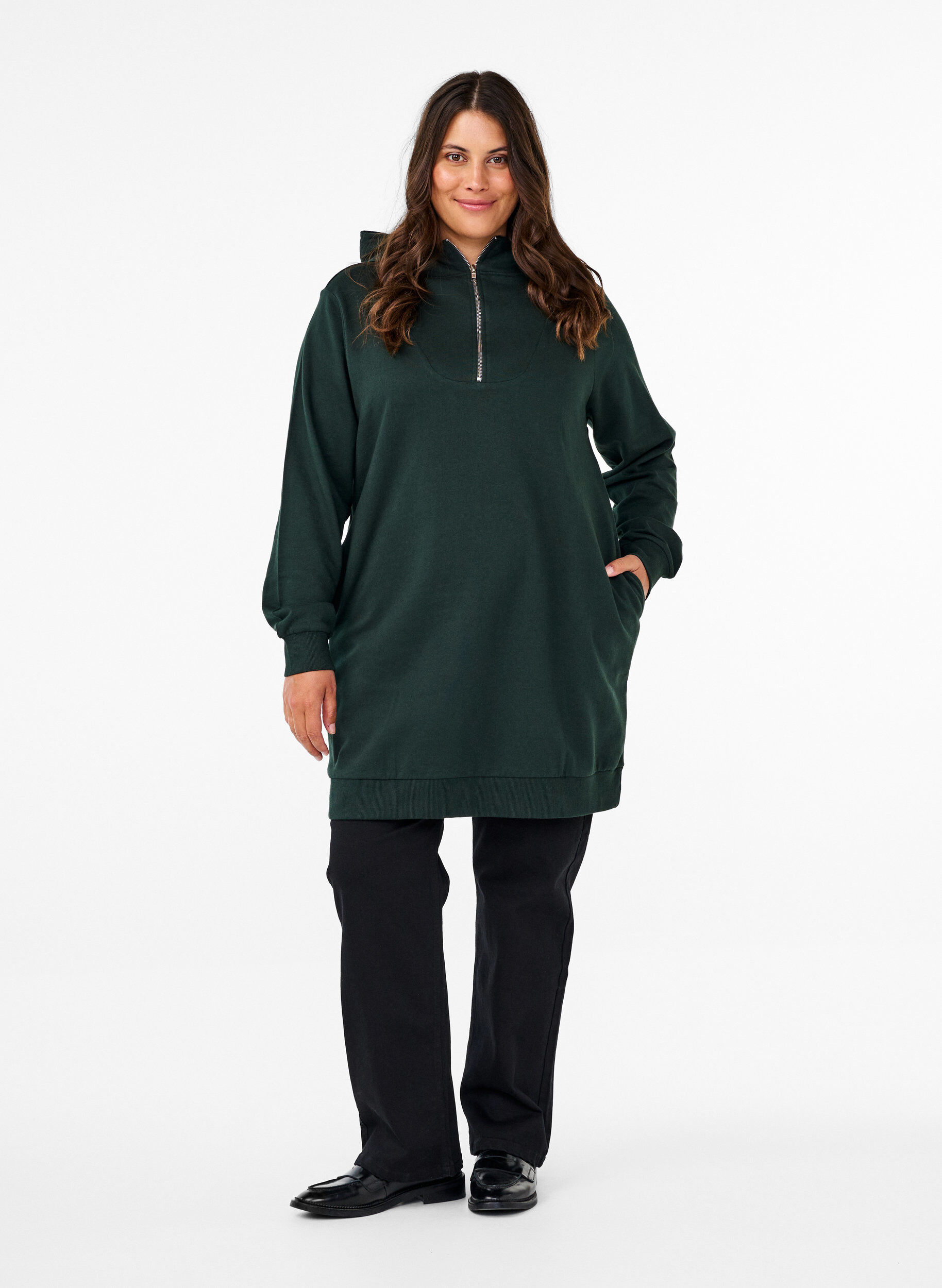 Zizzi Tunique de sport avec capuche et fermeture &eacute;clair, Scarab, Model image number 2