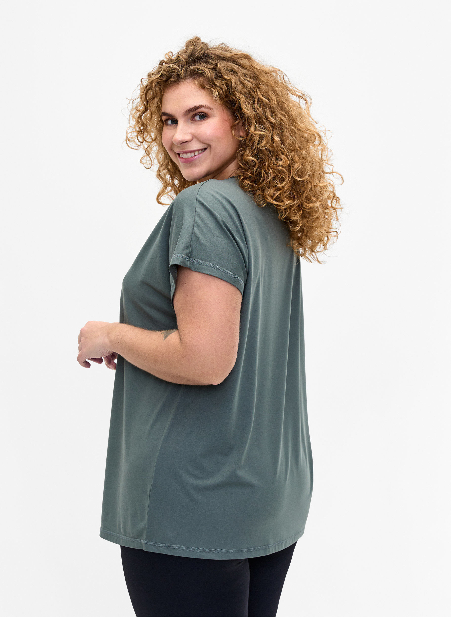 ZizziT-shirt de sport ample avec col en V, Balsam Green, Model image number 1