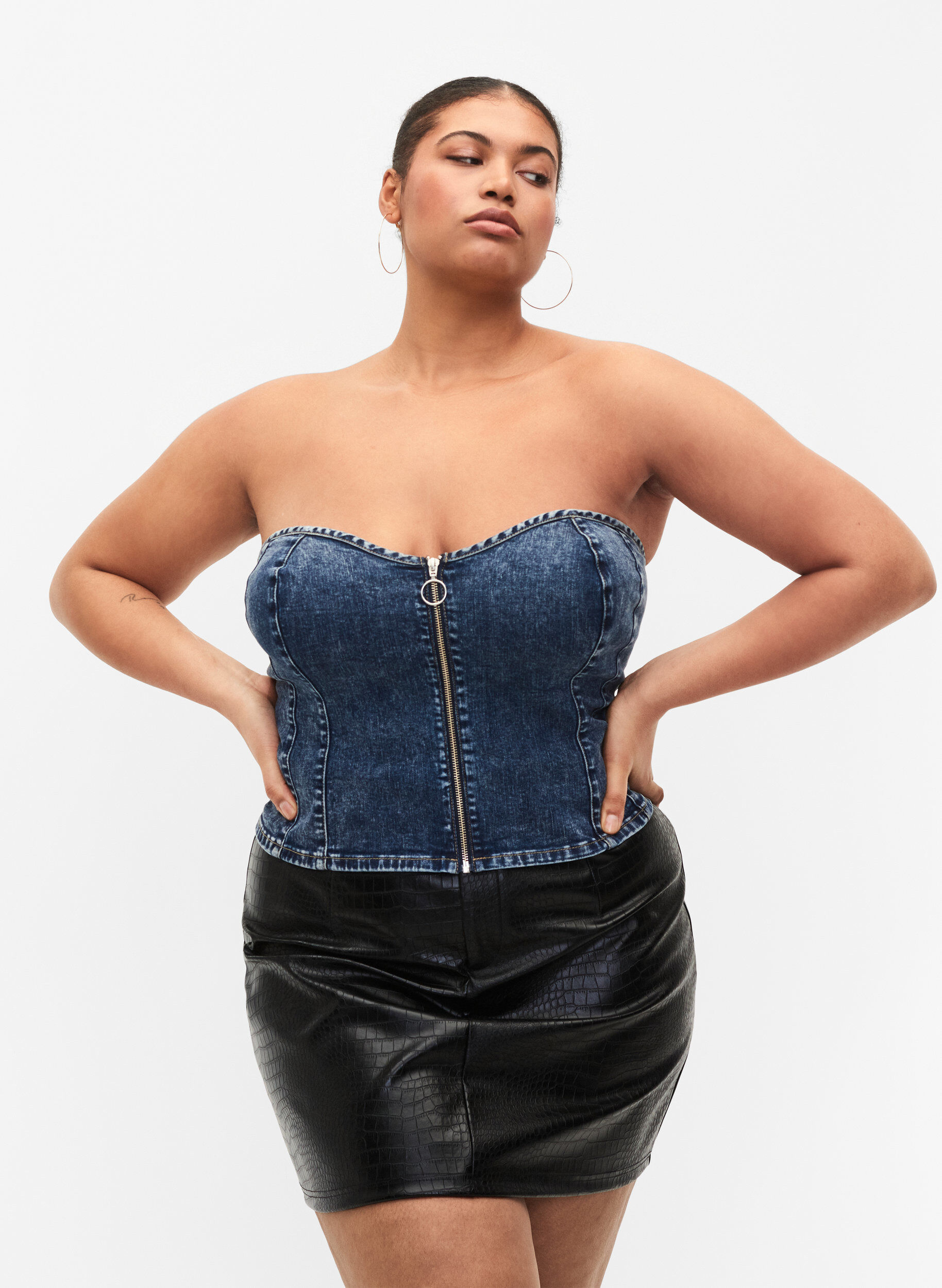 Zizzi Top corset en denim avec fermeture &eacute;clair, Blue denim, Model image number 0