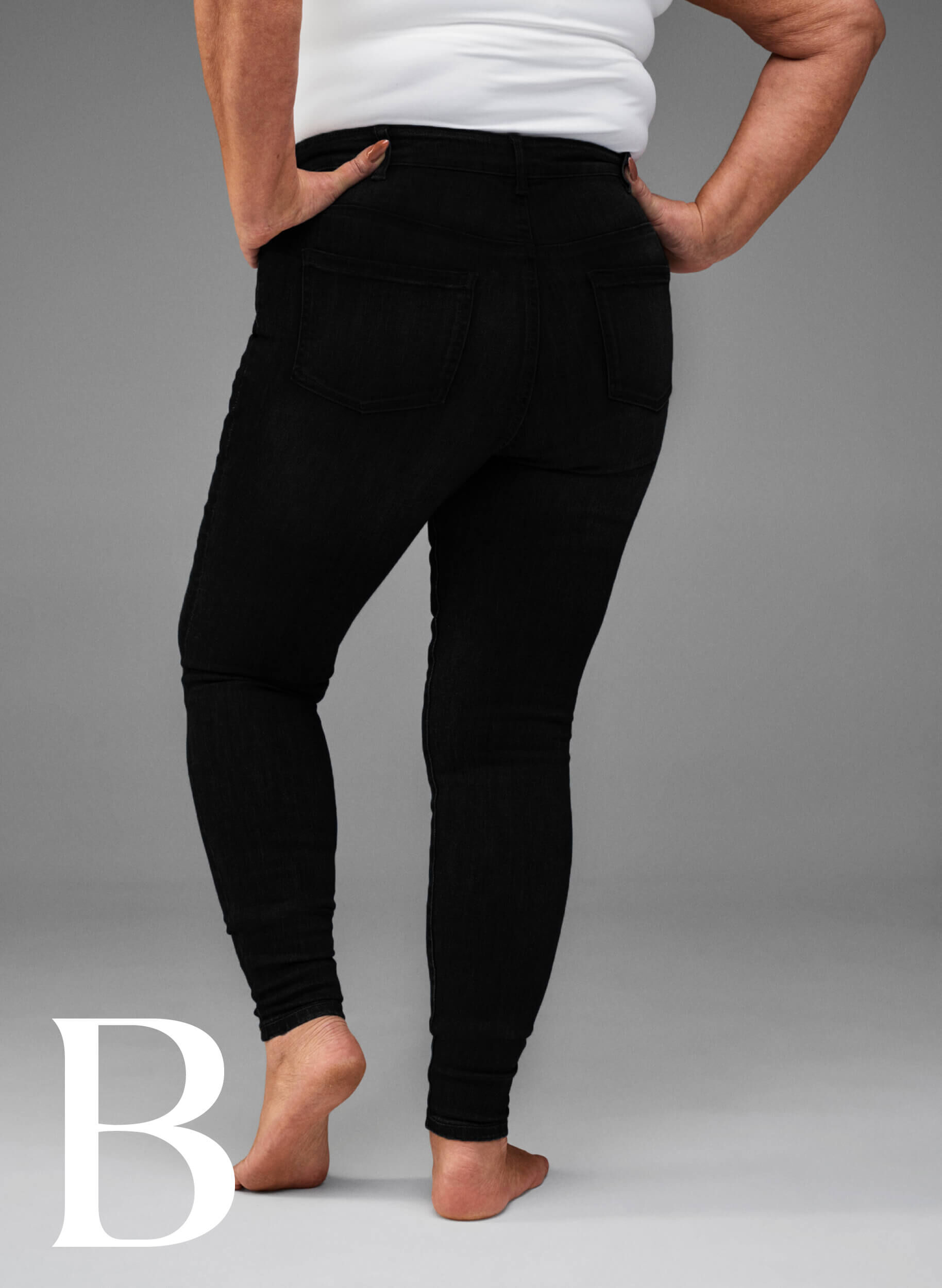 Zizzi Jean super slim &agrave; taille haute, Black, Model image number 5