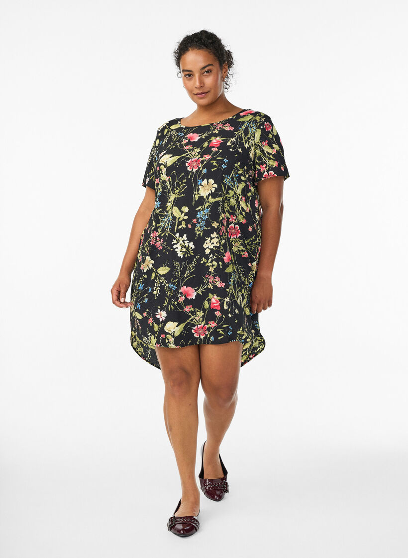 Robe &agrave; manches courtes avec imprim&eacute;, Noir, Model image number 1