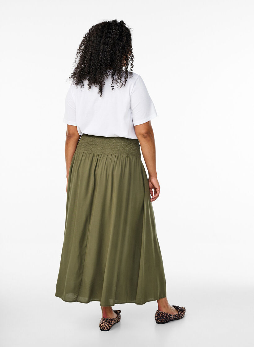 Jupe longue en viscose avec smocks, Vert, Model image number 1