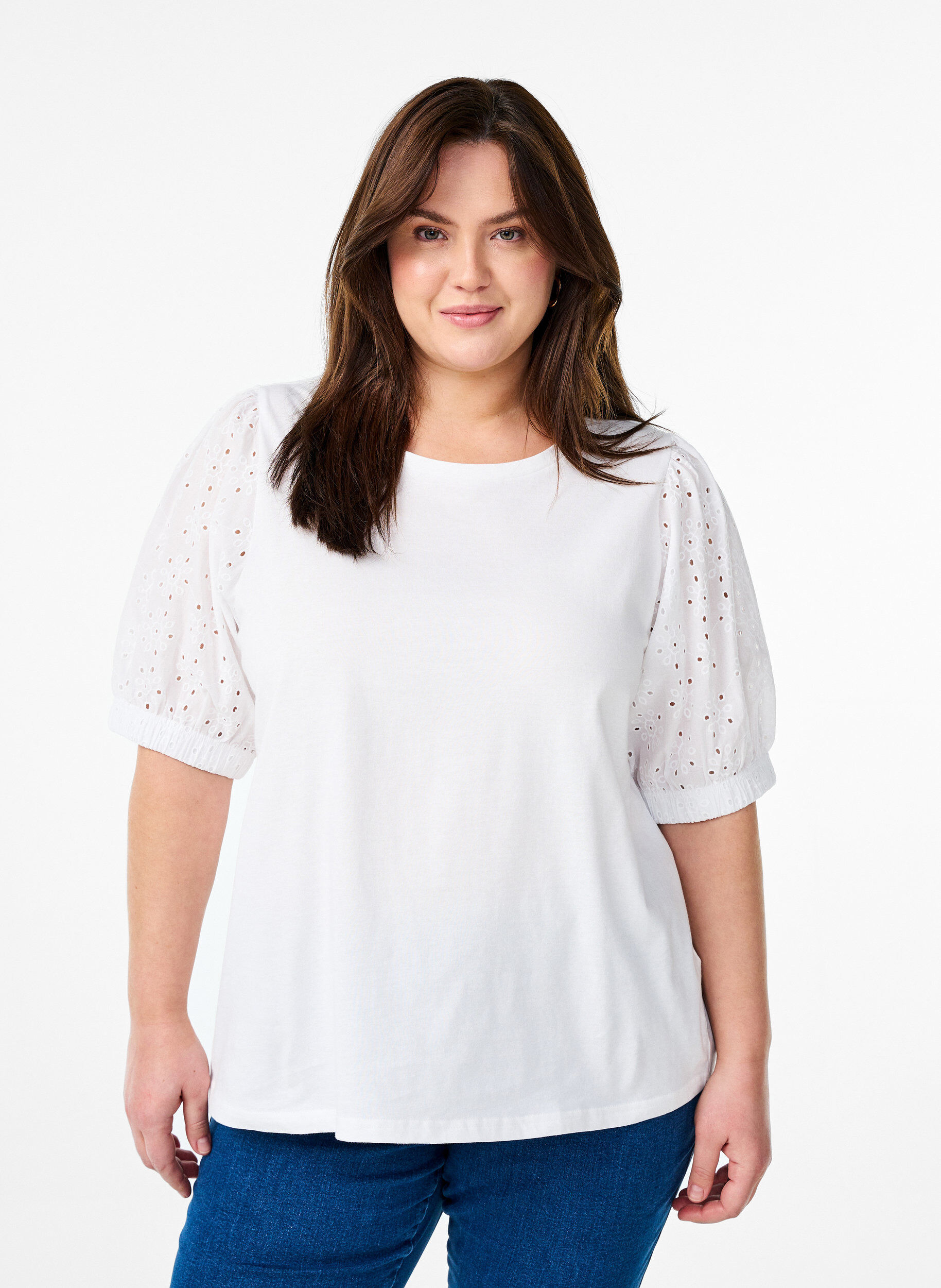 T-shirt avec des manches en broderie anglaise, Blanc, Model