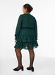 Robe courte &agrave; volants et motif textur&eacute;, Vert fonc&eacute;, Model image number 2