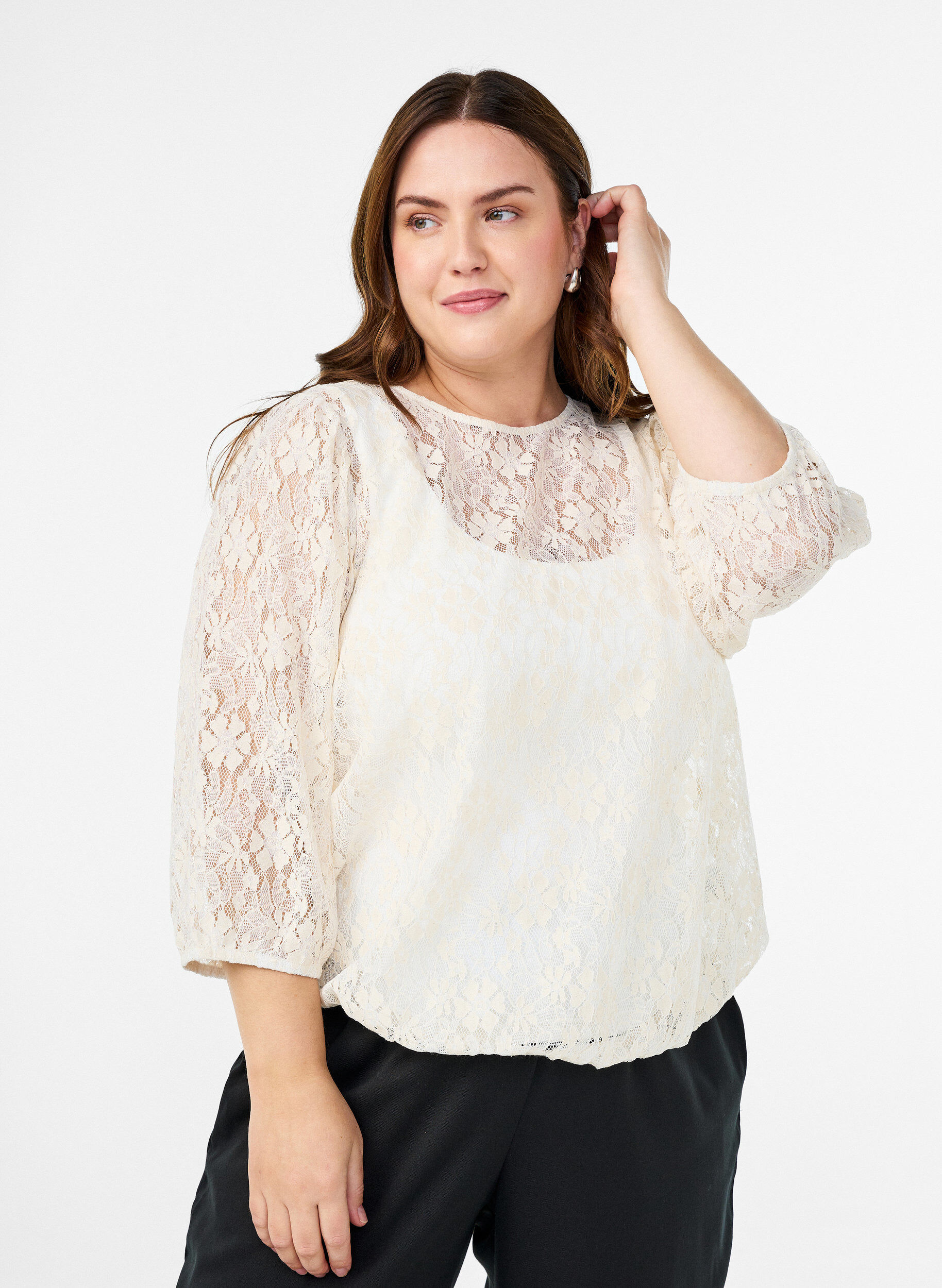 Blouse en dentelle avec manches 3/4, Vanille, Model